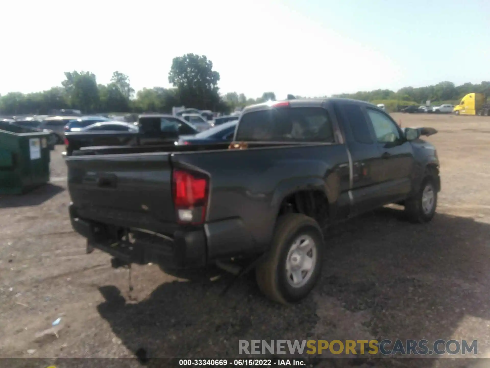 4 Photograph of a damaged car 5TFRX5GNXLX171643 TOYOTA TACOMA 2WD 2020