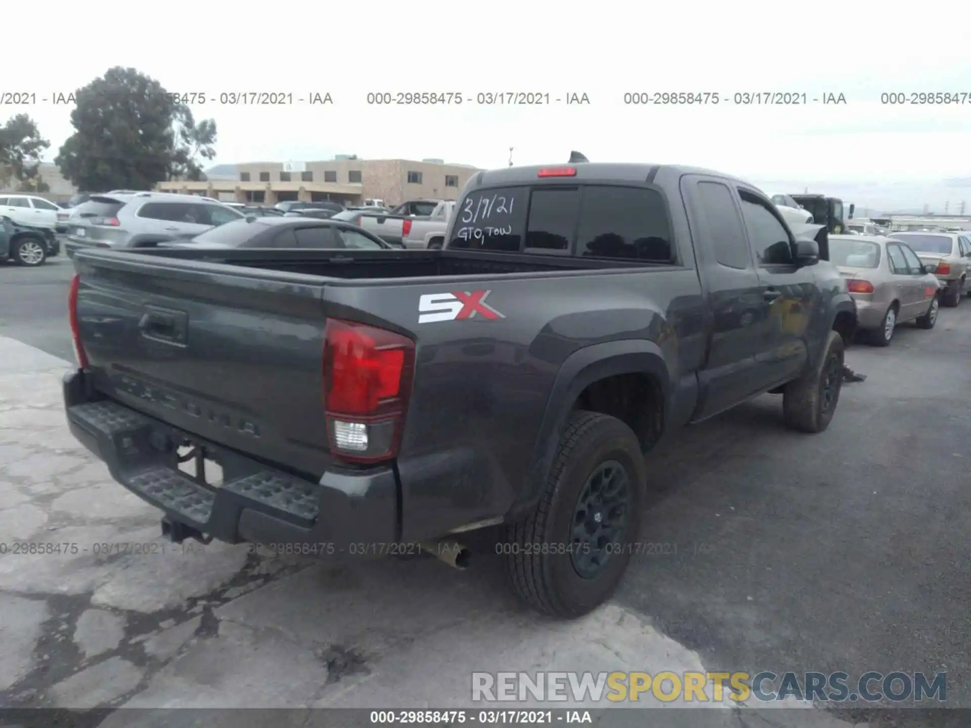 4 Фотография поврежденного автомобиля 5TFRZ5CN6LX089425 TOYOTA TACOMA 2WD 2020