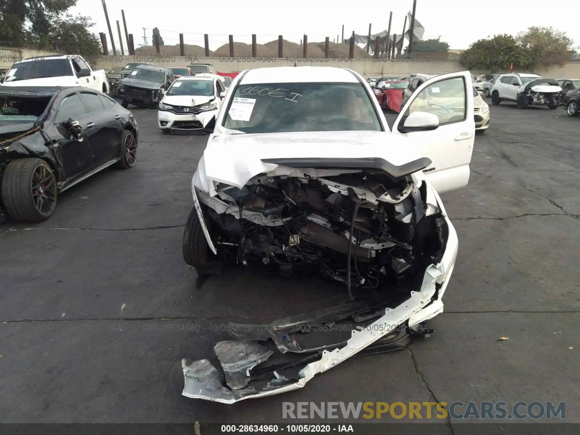 6 Photograph of a damaged car 5TFRZ5CN8LX089636 TOYOTA TACOMA 2WD 2020