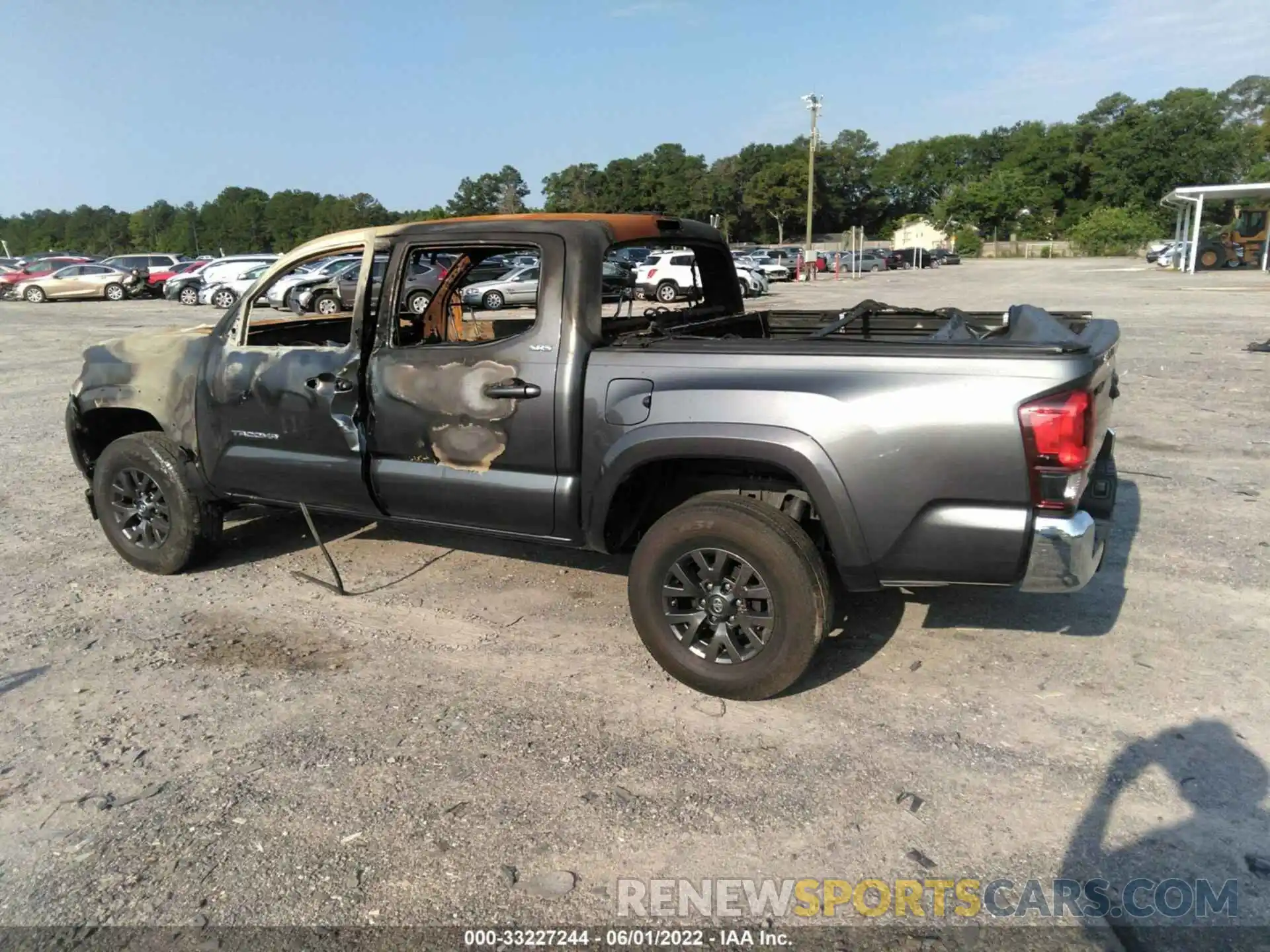 3 Photograph of a damaged car 3TMAZ5CN2MM142903 TOYOTA TACOMA 2WD 2021