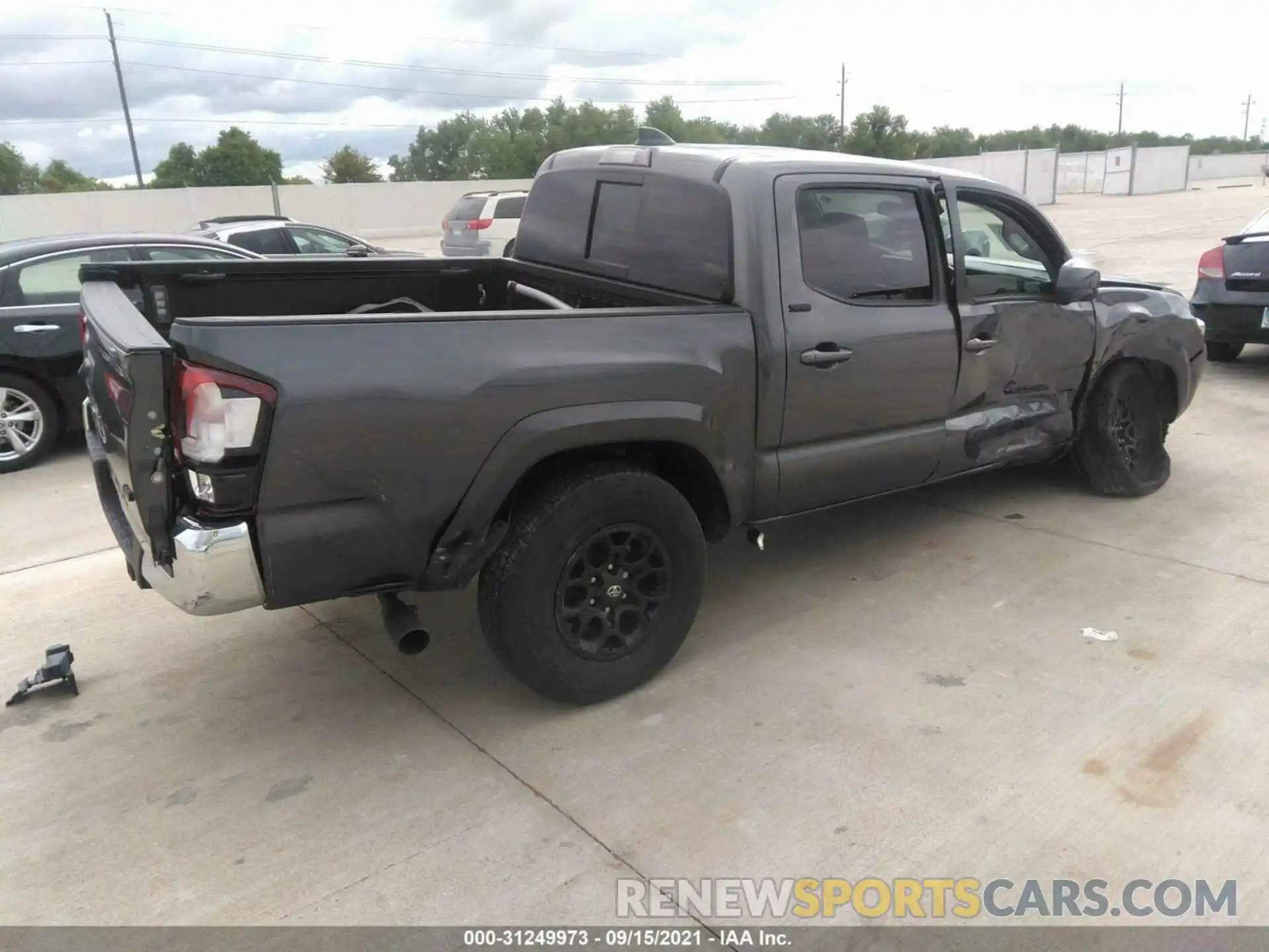 4 Фотография поврежденного автомобиля 3TMAZ5CN3MM151108 TOYOTA TACOMA 2WD 2021