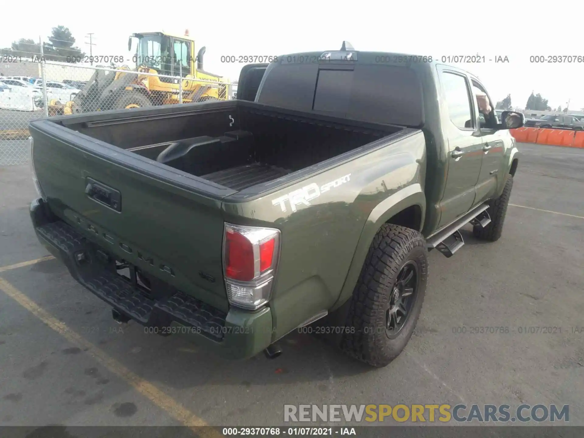 4 Photograph of a damaged car 3TMAZ5CN4MM141509 TOYOTA TACOMA 2WD 2021