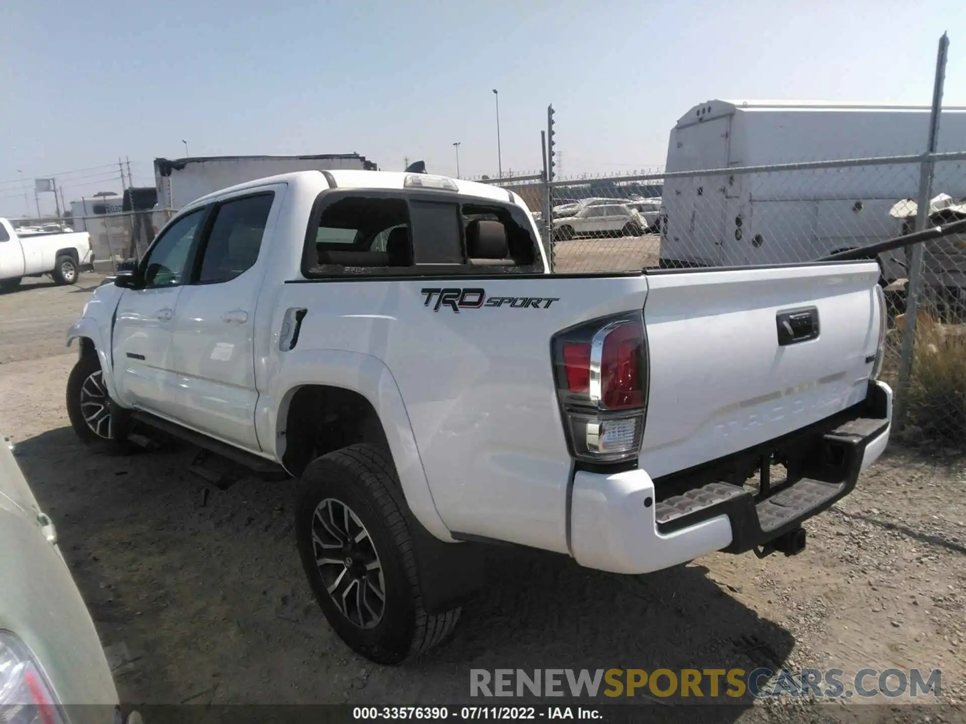 3 Photograph of a damaged car 3TMAZ5CN4MM143258 TOYOTA TACOMA 2WD 2021