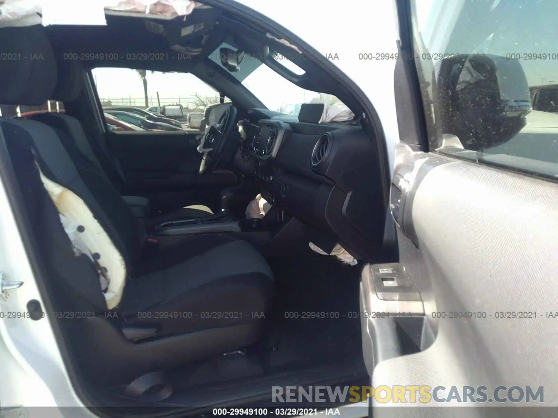 5 Photograph of a damaged car 3TMAZ5CN4MM145947 TOYOTA TACOMA 2WD 2021