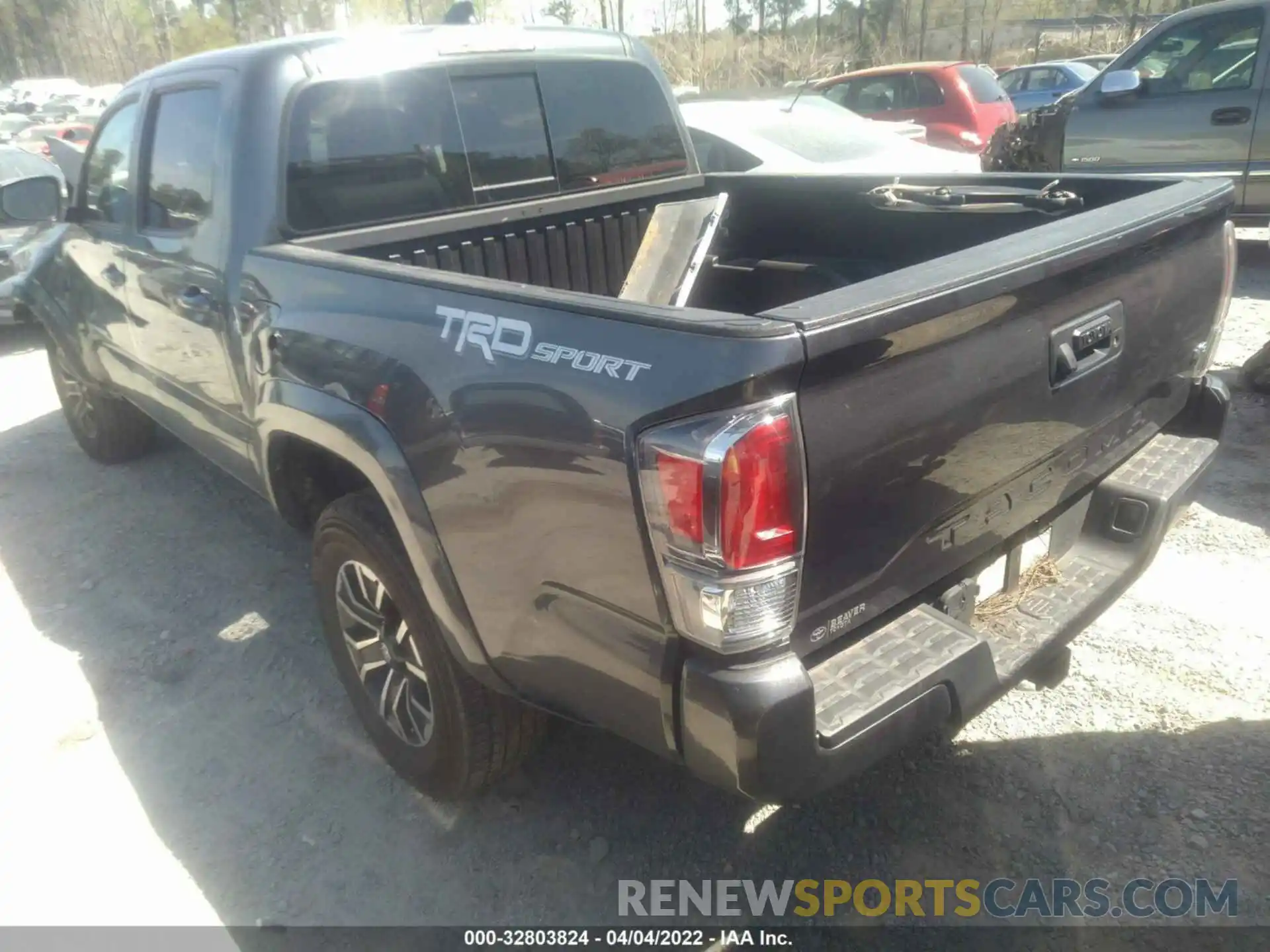 3 Photograph of a damaged car 3TMAZ5CN5MM146301 TOYOTA TACOMA 2WD 2021