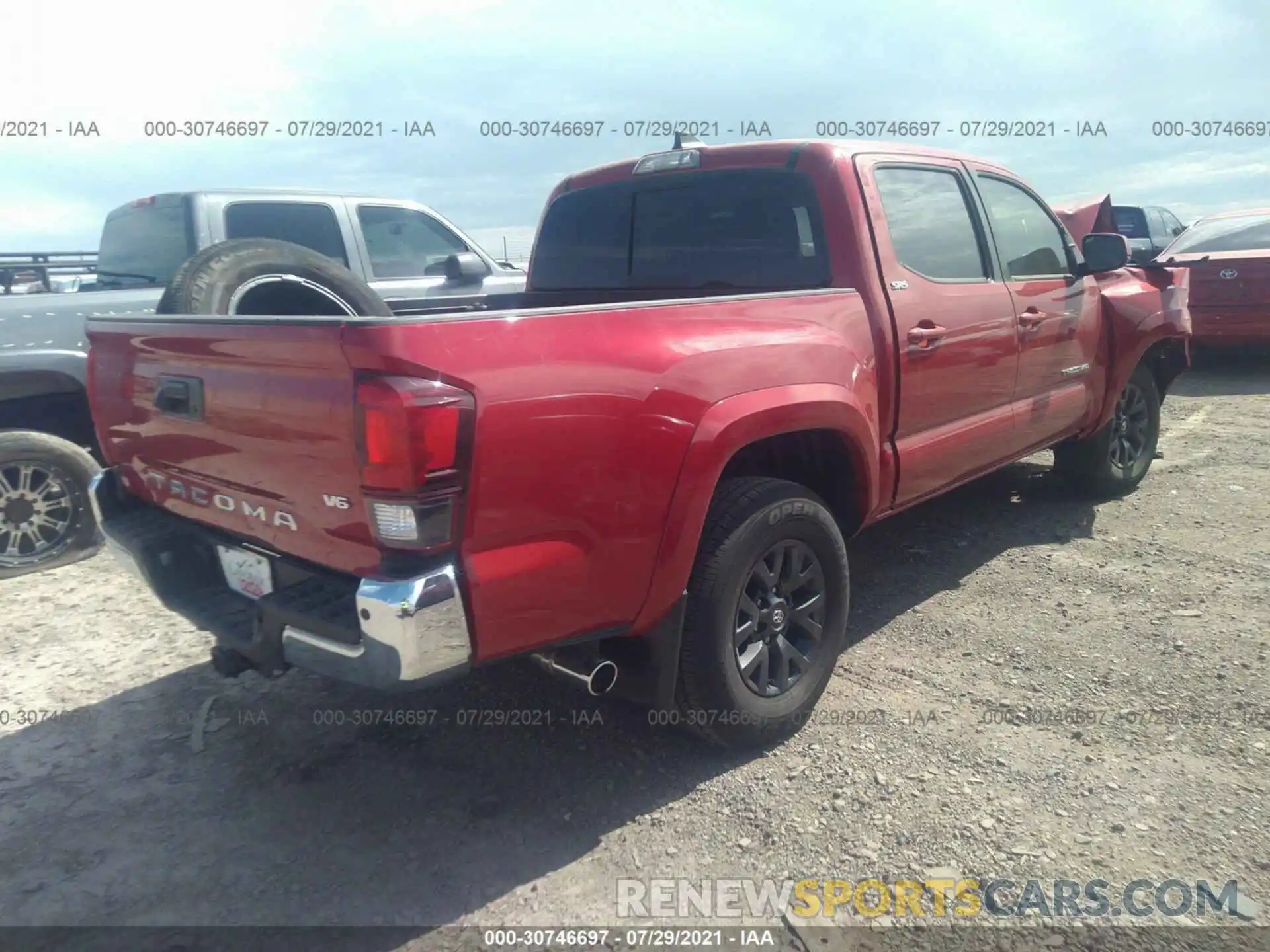 4 Photograph of a damaged car 3TMAZ5CN5MM146654 TOYOTA TACOMA 2WD 2021