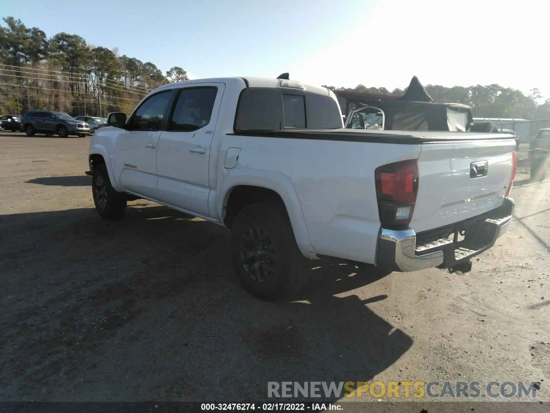 3 Photograph of a damaged car 3TMAZ5CN5MM148694 TOYOTA TACOMA 2WD 2021