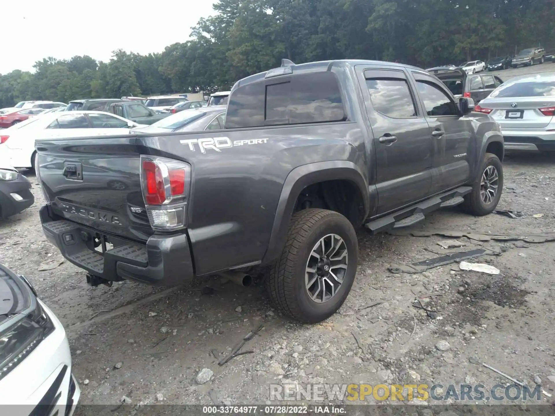 4 Photograph of a damaged car 3TMAZ5CN5MM158495 TOYOTA TACOMA 2WD 2021