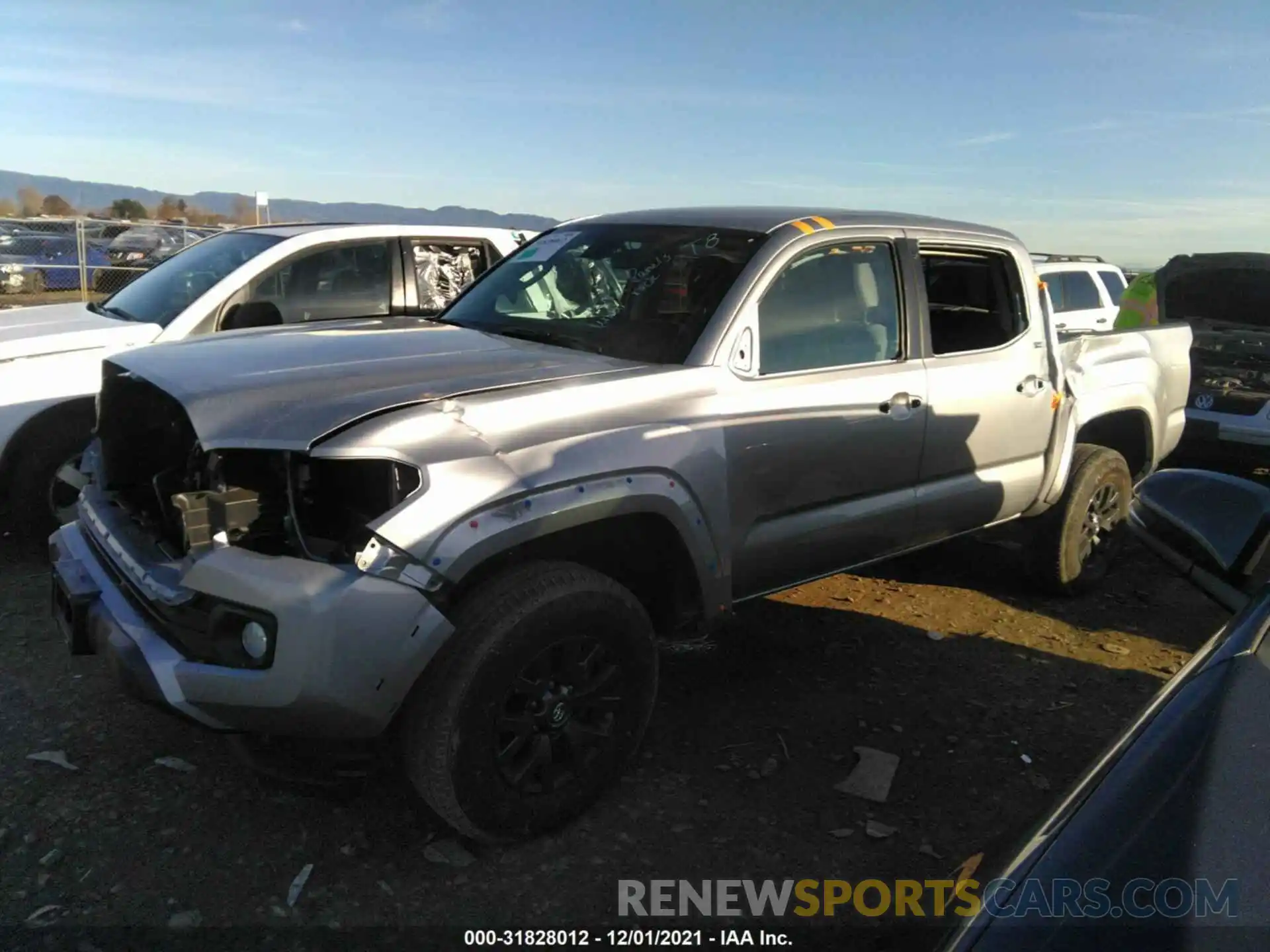 2 Фотография поврежденного автомобиля 3TMAZ5CN7MM149779 TOYOTA TACOMA 2WD 2021