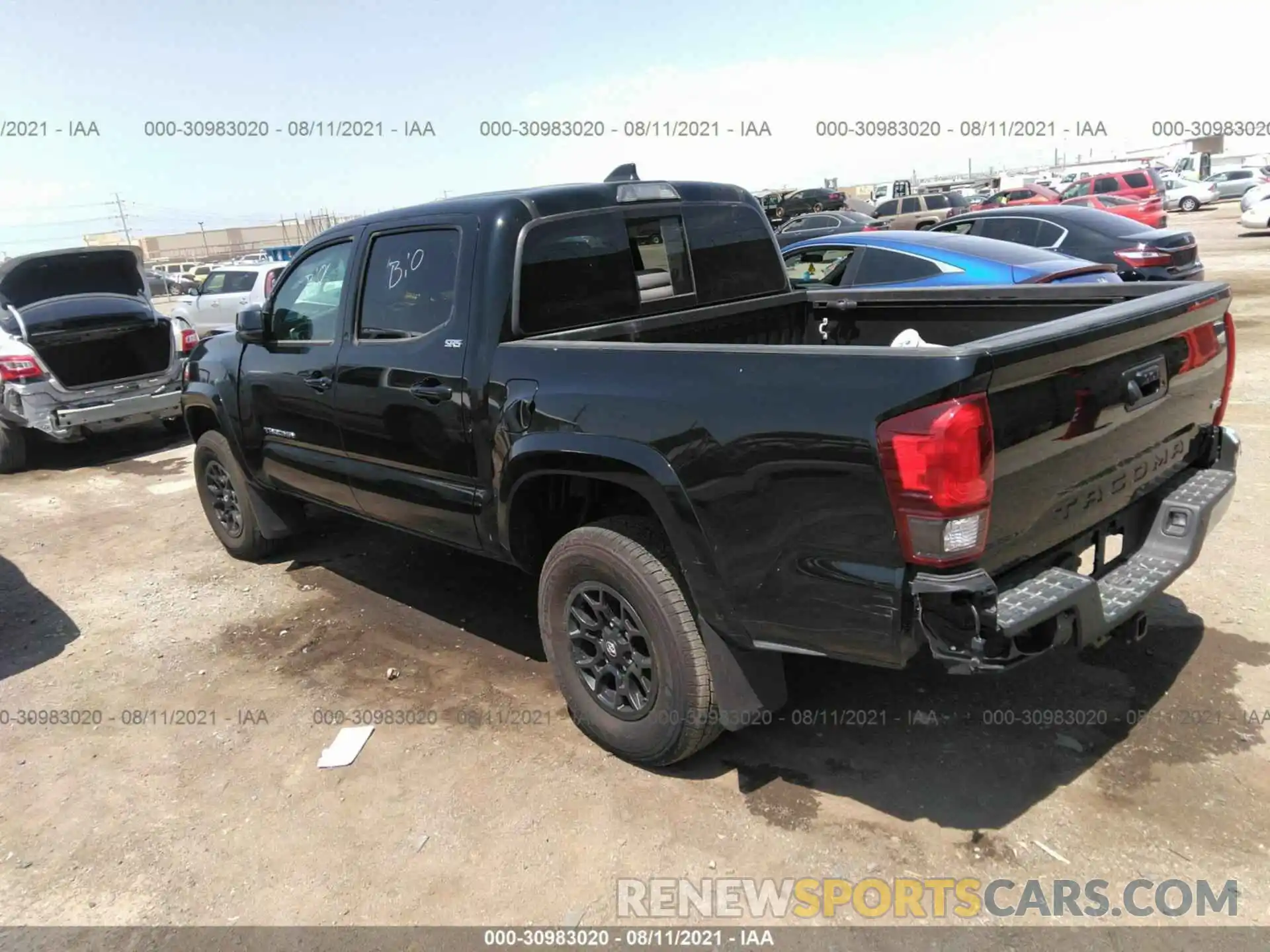 3 Фотография поврежденного автомобиля 3TMAZ5CN8MM146308 TOYOTA TACOMA 2WD 2021