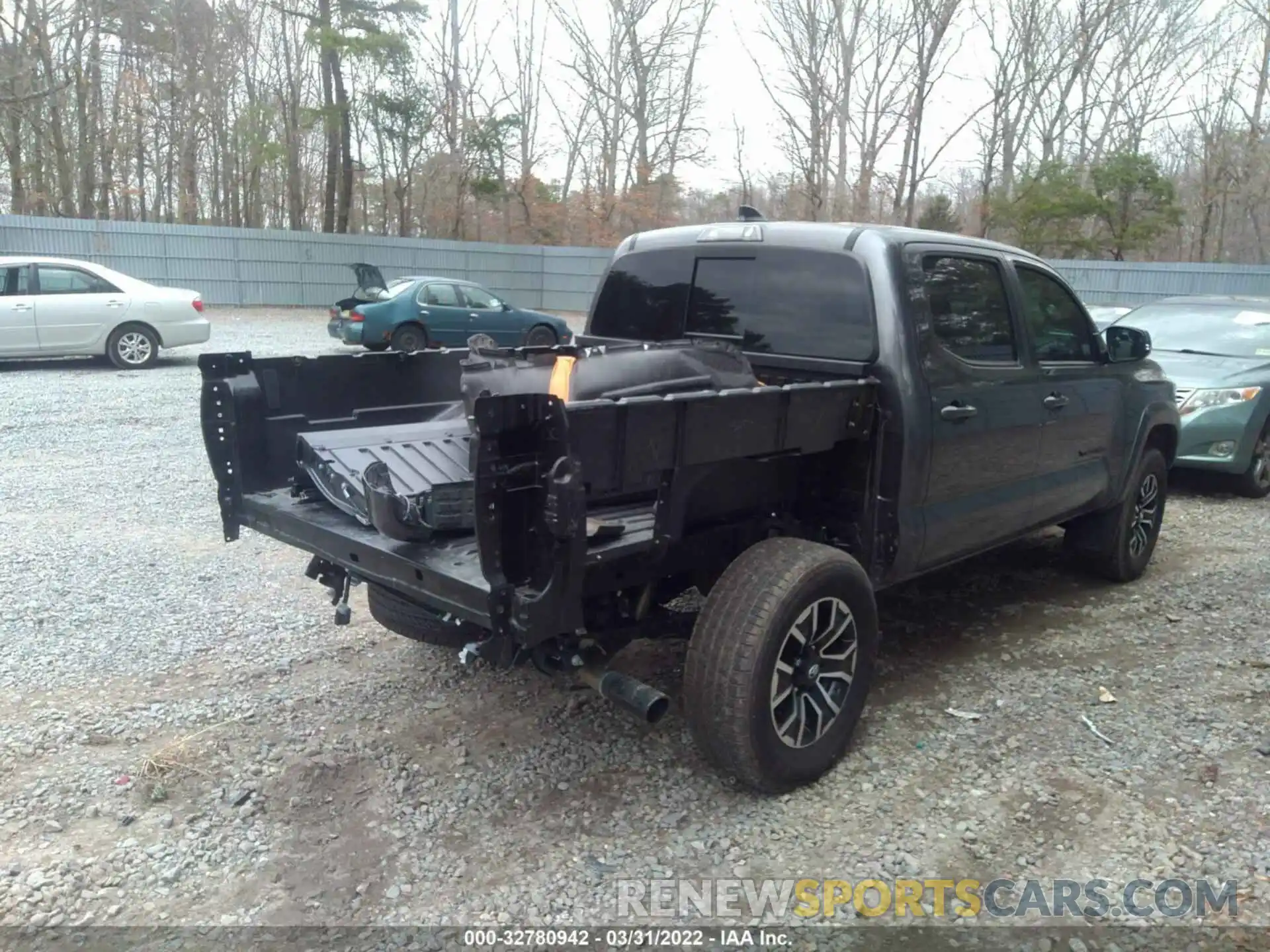 6 Photograph of a damaged car 3TMAZ5CN8MM154036 TOYOTA TACOMA 2WD 2021