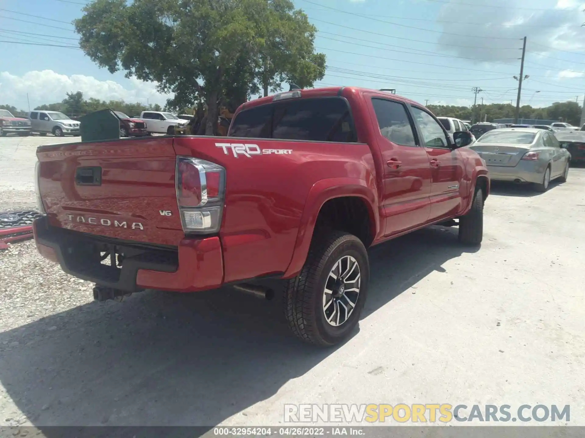 4 Photograph of a damaged car 3TMAZ5CN8MM157535 TOYOTA TACOMA 2WD 2021