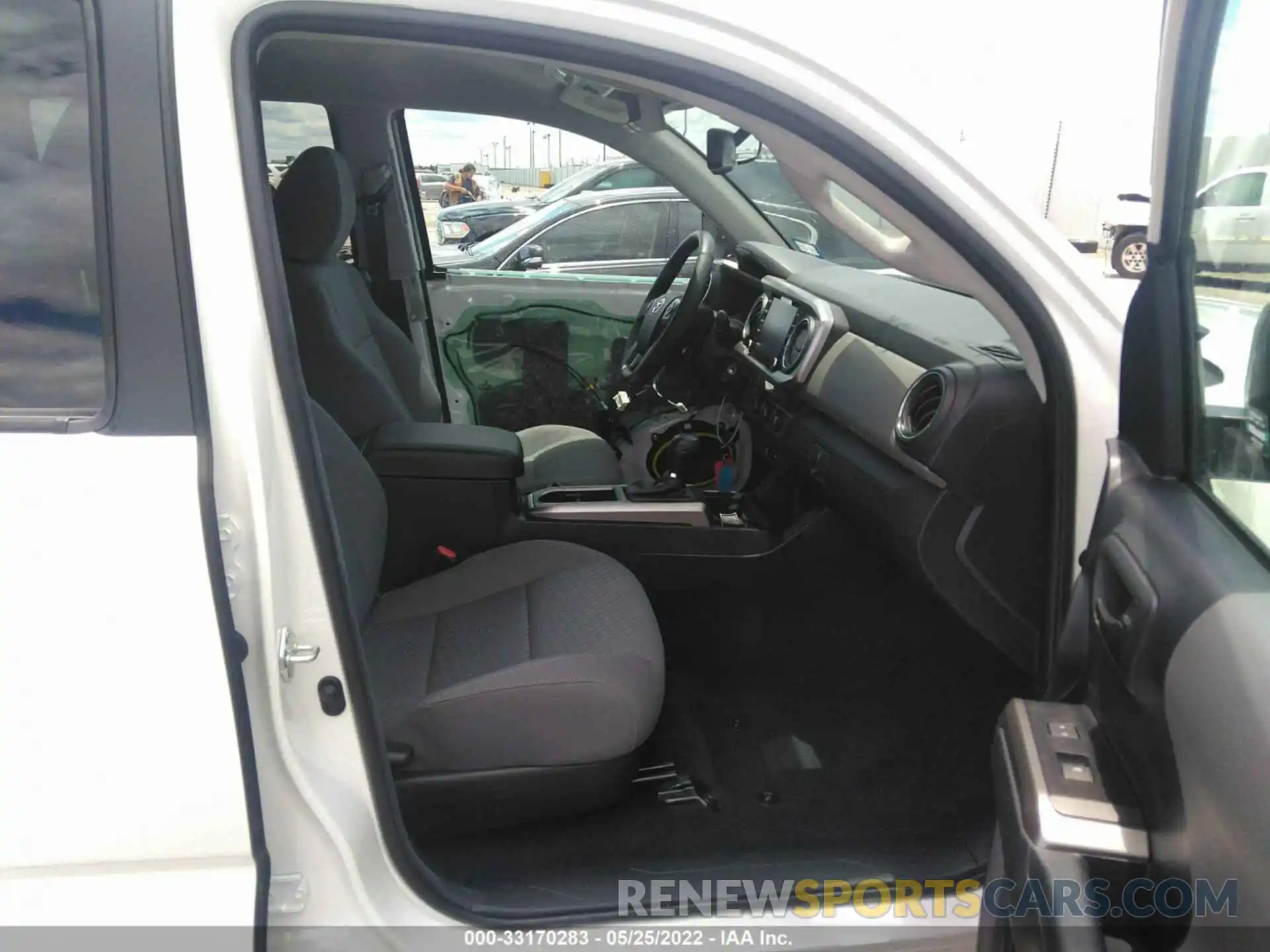 5 Photograph of a damaged car 3TMAZ5CN9MM151260 TOYOTA TACOMA 2WD 2021