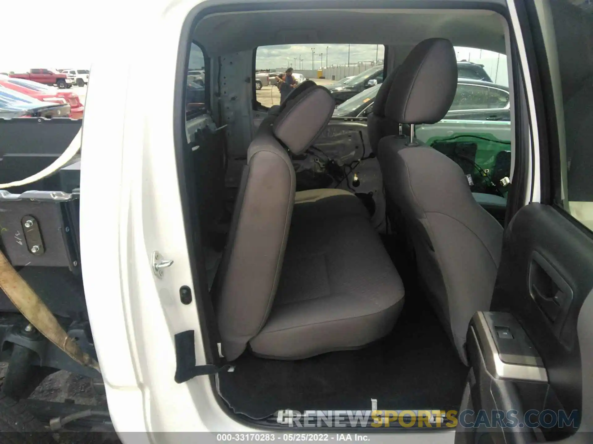 8 Photograph of a damaged car 3TMAZ5CN9MM151260 TOYOTA TACOMA 2WD 2021