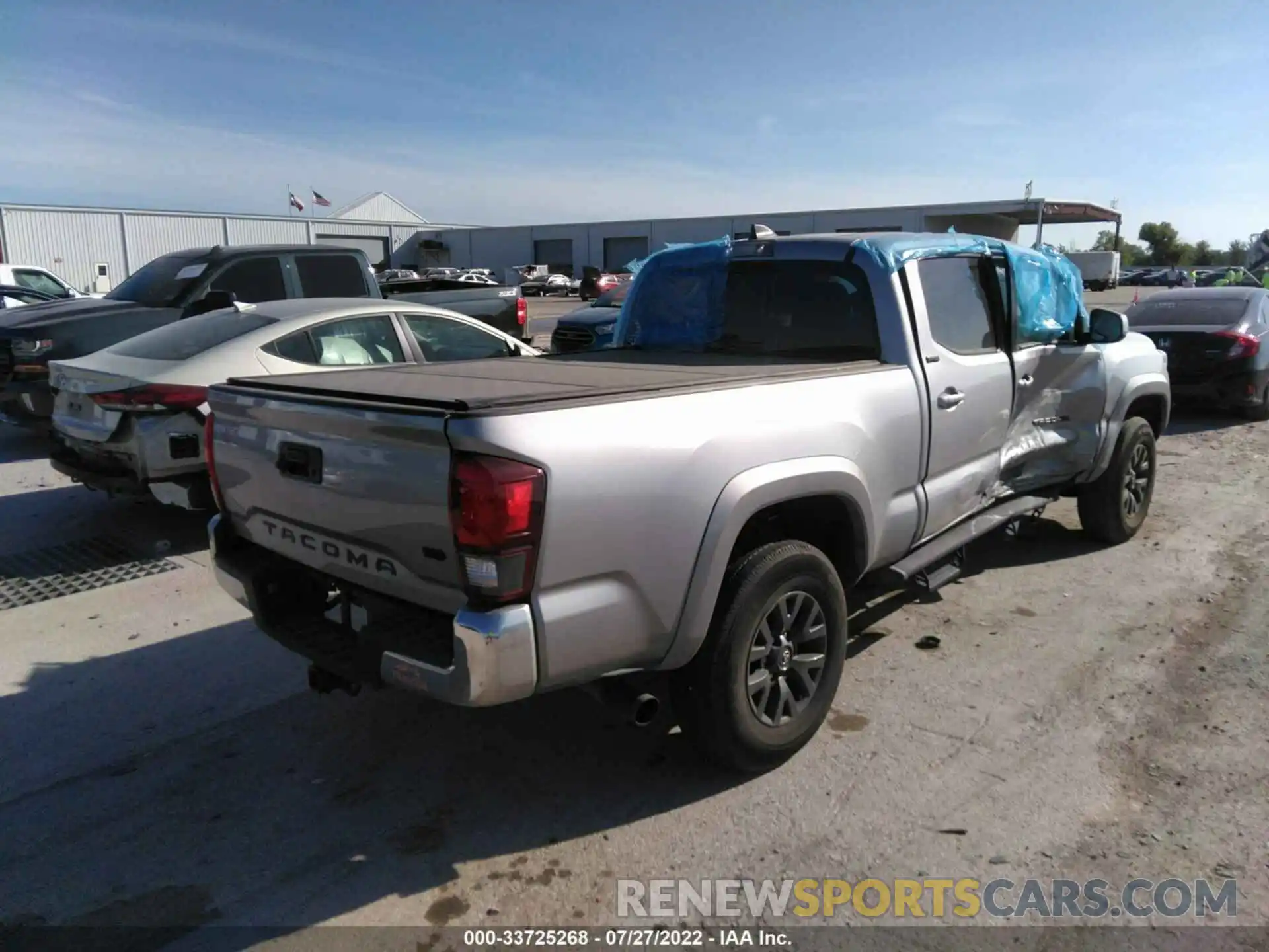 4 Photograph of a damaged car 3TMBZ5DN2MM031593 TOYOTA TACOMA 2WD 2021