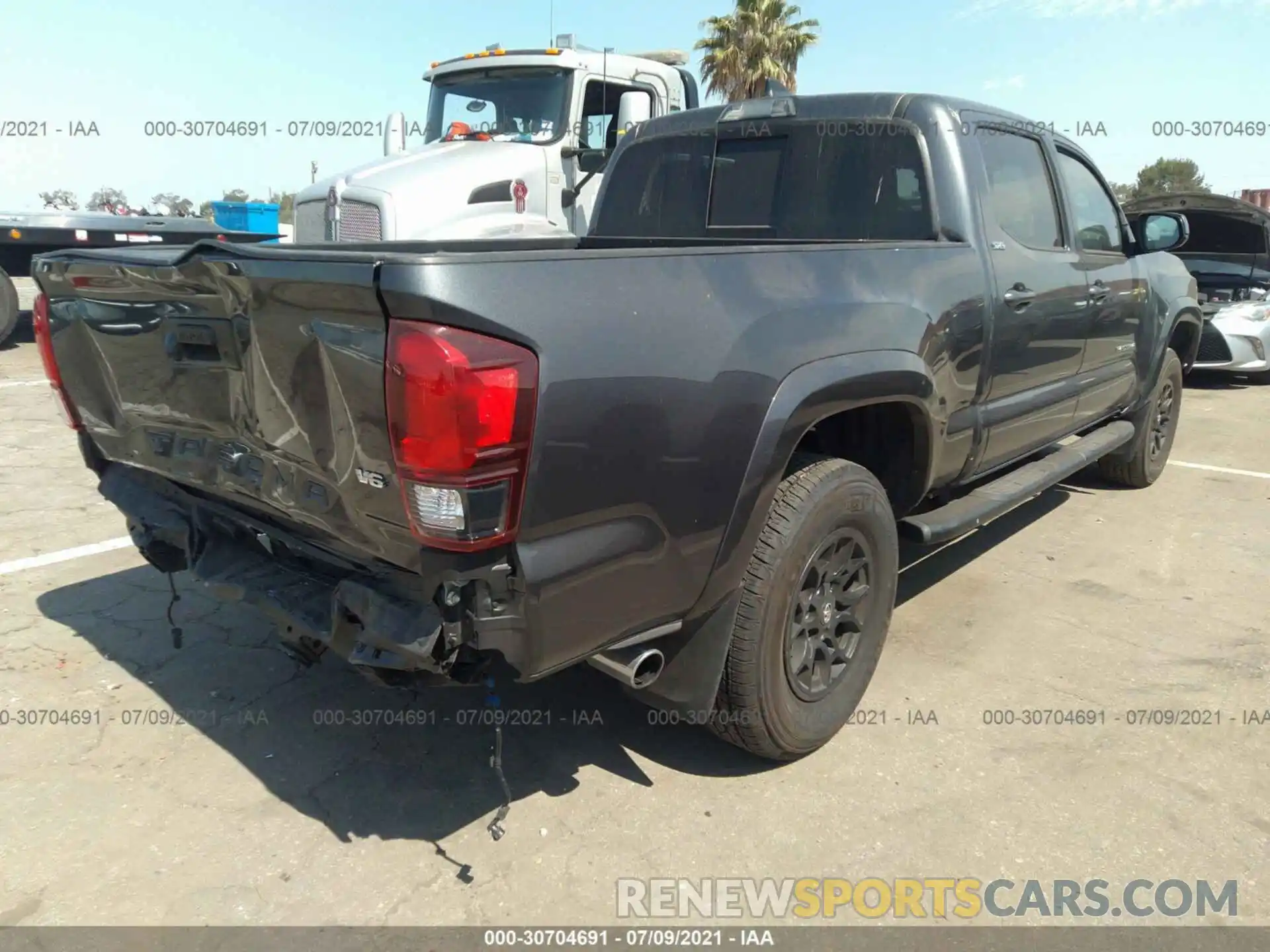 4 Photograph of a damaged car 3TMBZ5DN4MM028968 TOYOTA TACOMA 2WD 2021