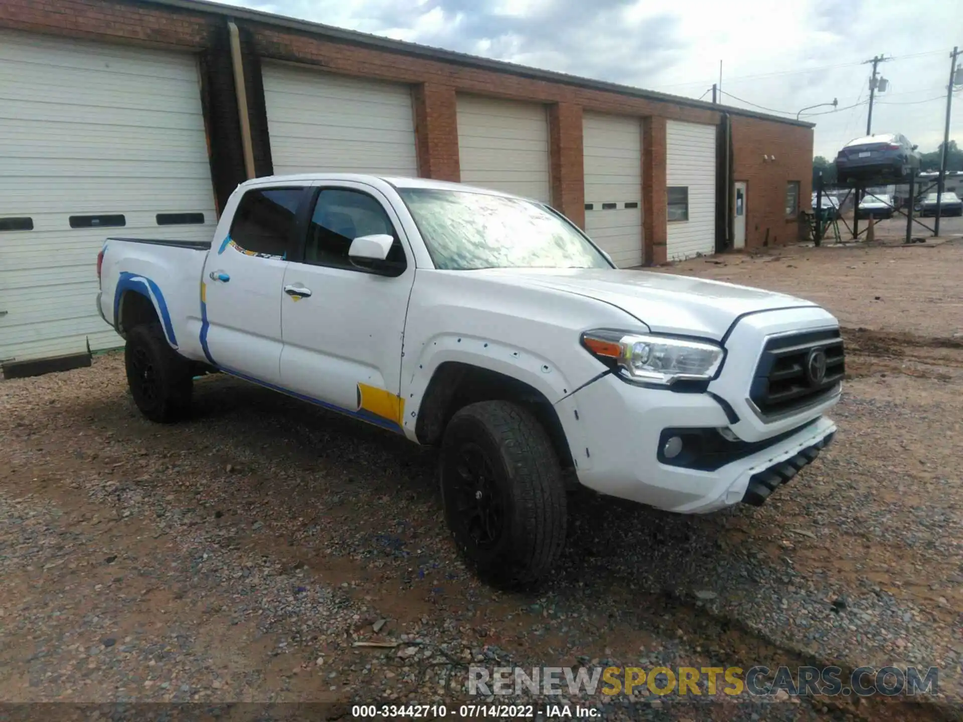 1 Photograph of a damaged car 3TMBZ5DN6MM031161 TOYOTA TACOMA 2WD 2021