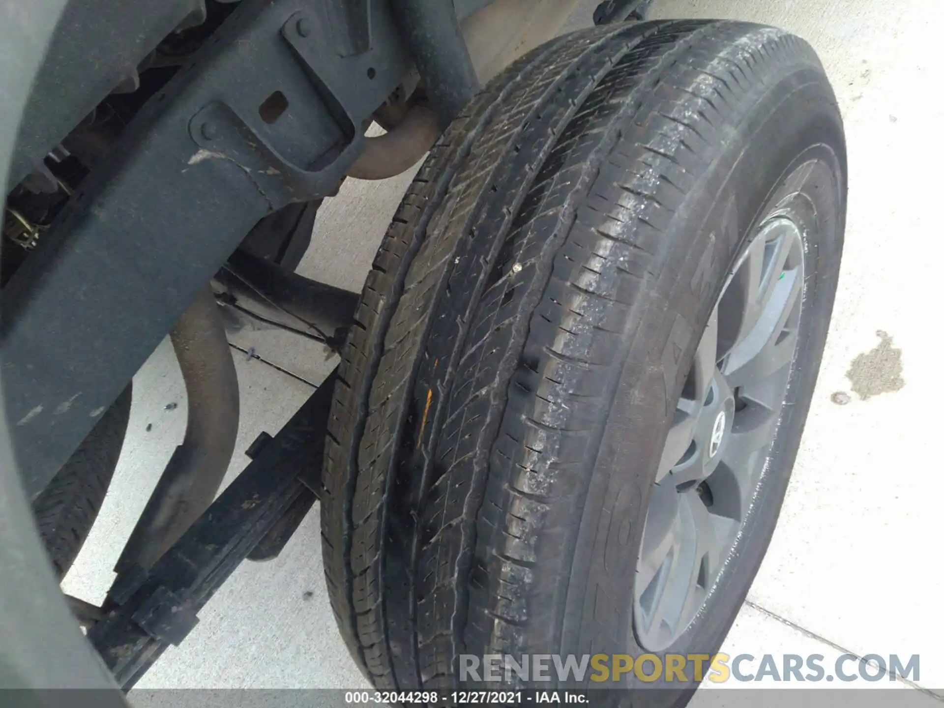 15 Photograph of a damaged car 3TMBZ5DN7MM028348 TOYOTA TACOMA 2WD 2021