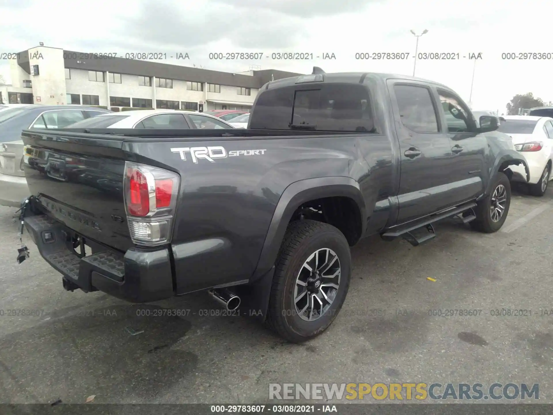 4 Фотография поврежденного автомобиля 3TMBZ5DN7MM029175 TOYOTA TACOMA 2WD 2021