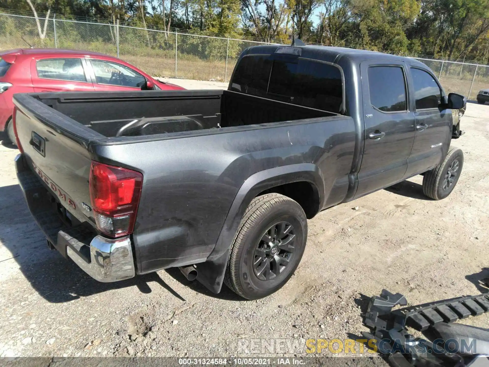 4 Фотография поврежденного автомобиля 3TMBZ5DN7MM030214 TOYOTA TACOMA 2WD 2021