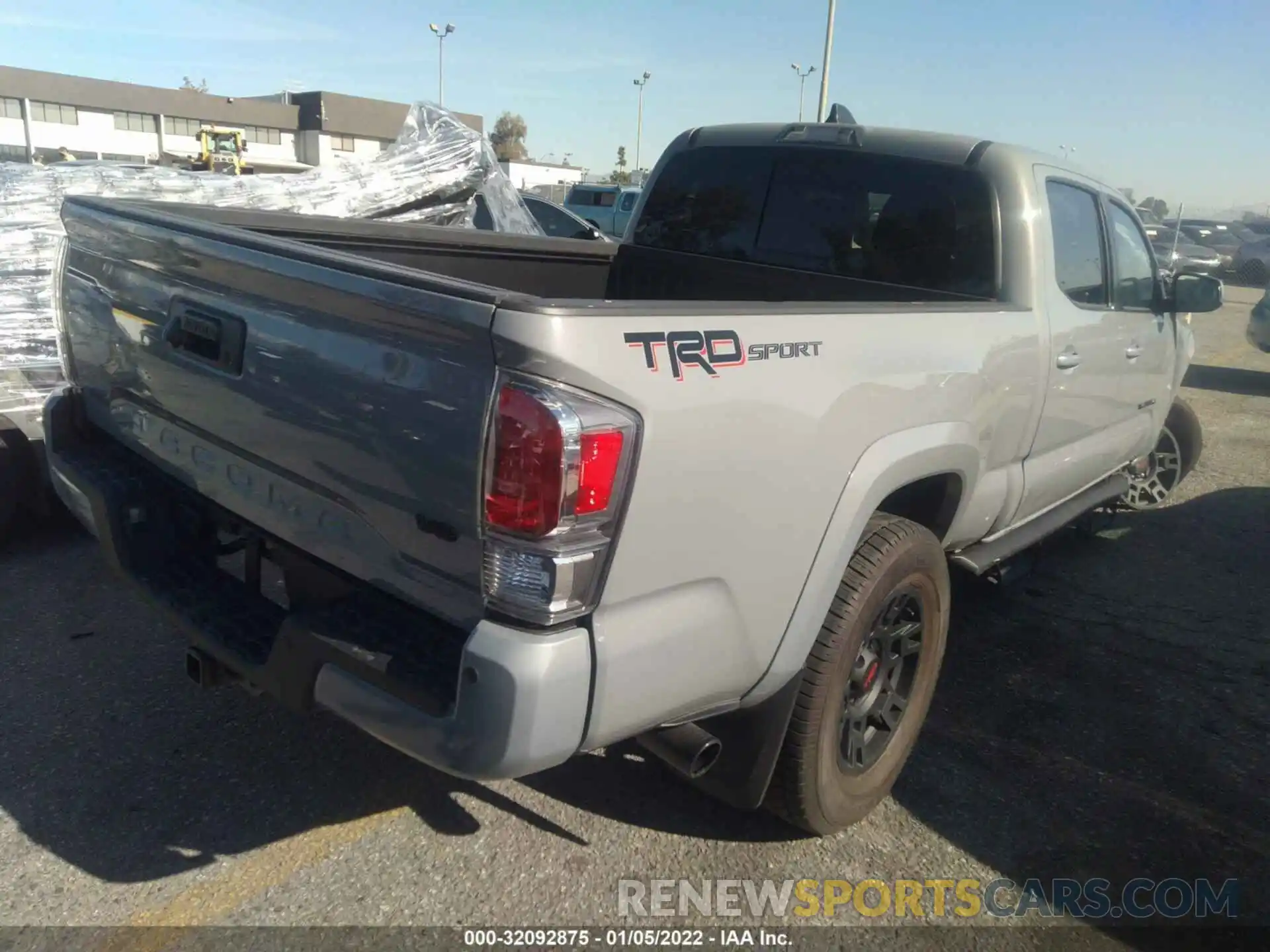 4 Фотография поврежденного автомобиля 3TMBZ5DN7MM031136 TOYOTA TACOMA 2WD 2021