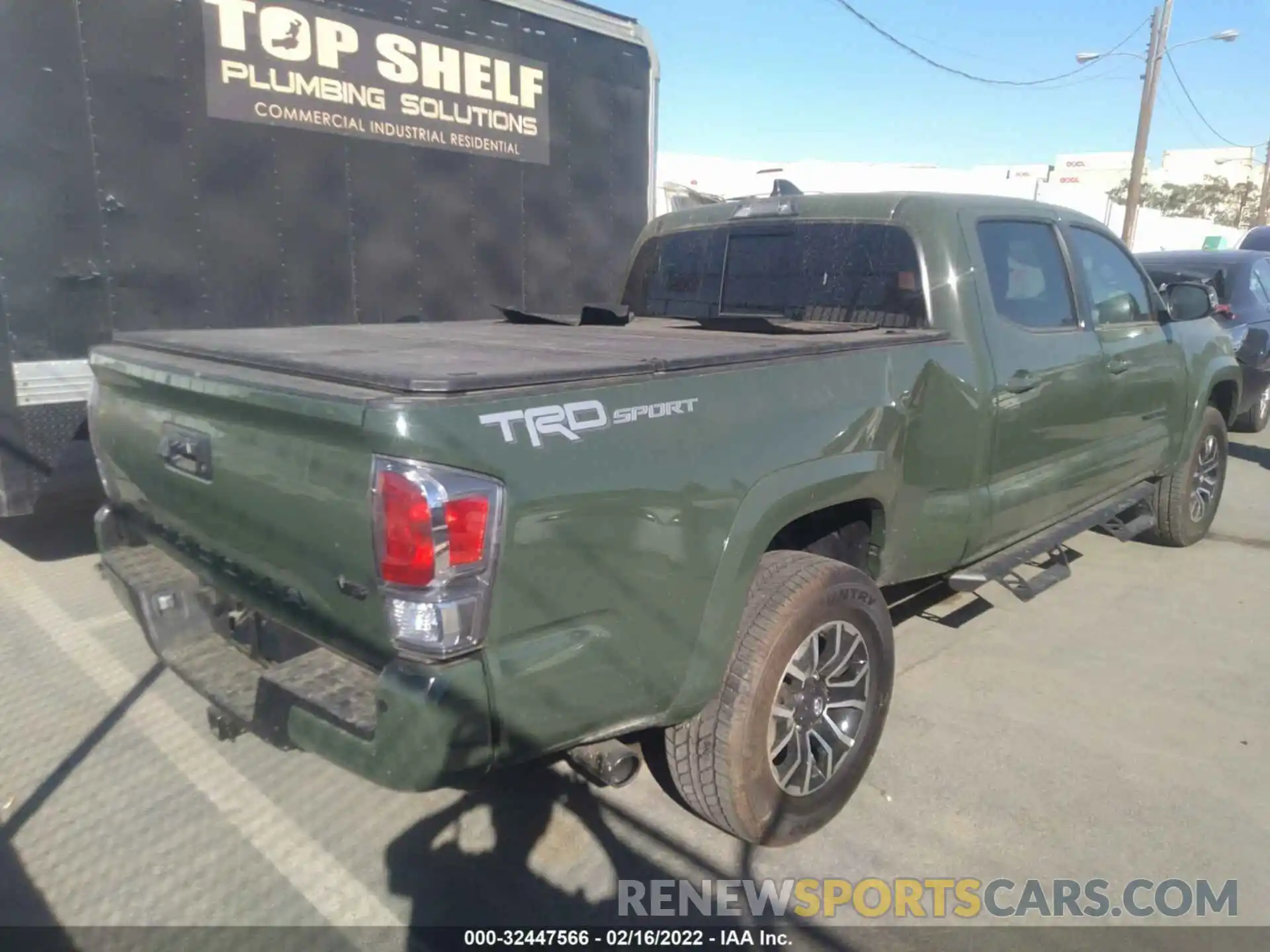 4 Photograph of a damaged car 3TMBZ5DN7MM031945 TOYOTA TACOMA 2WD 2021