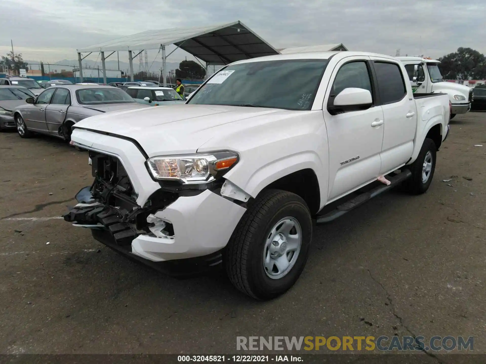 2 Фотография поврежденного автомобиля 3TYAX5GN0MT011764 TOYOTA TACOMA 2WD 2021