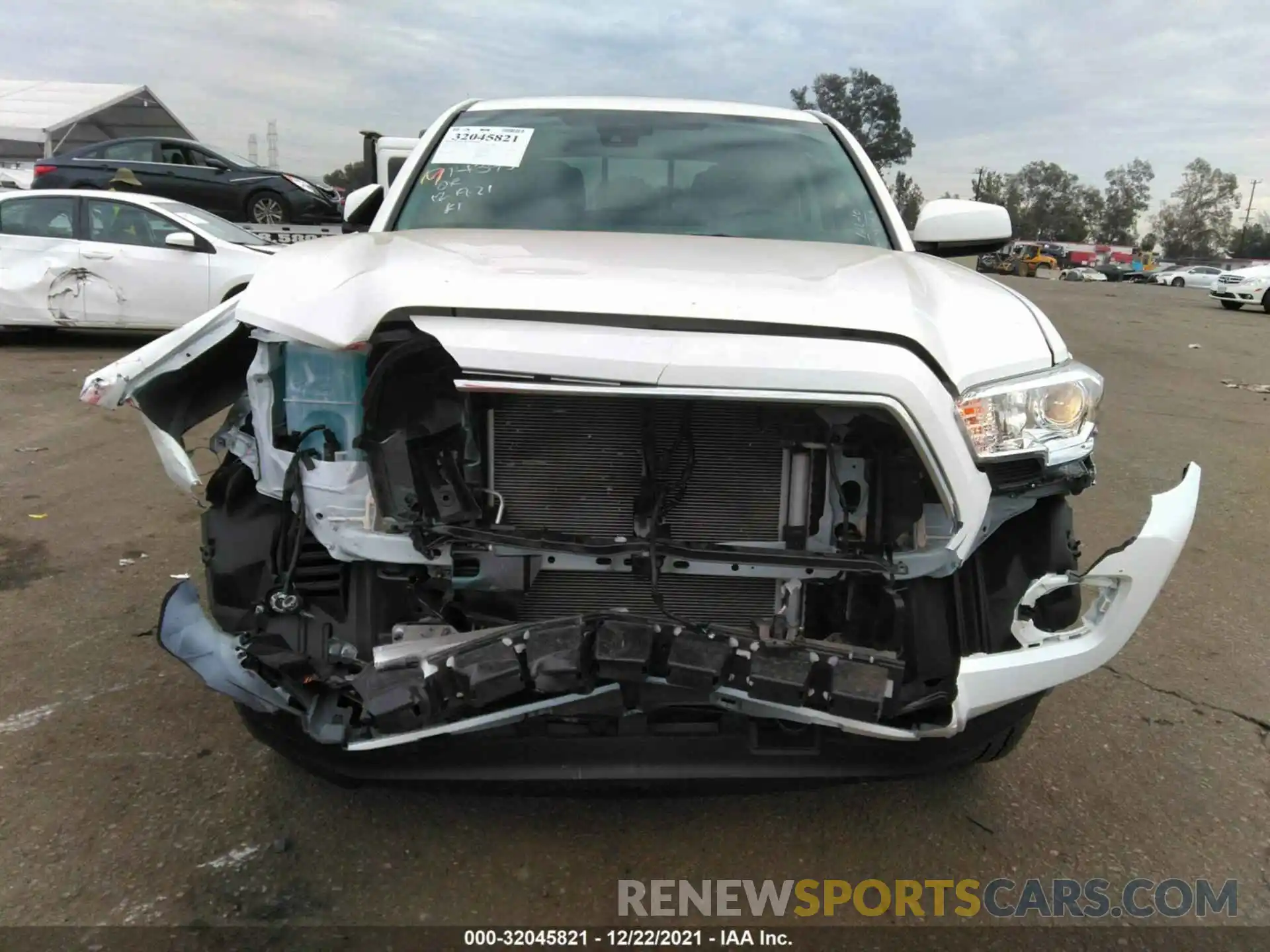 6 Photograph of a damaged car 3TYAX5GN0MT011764 TOYOTA TACOMA 2WD 2021