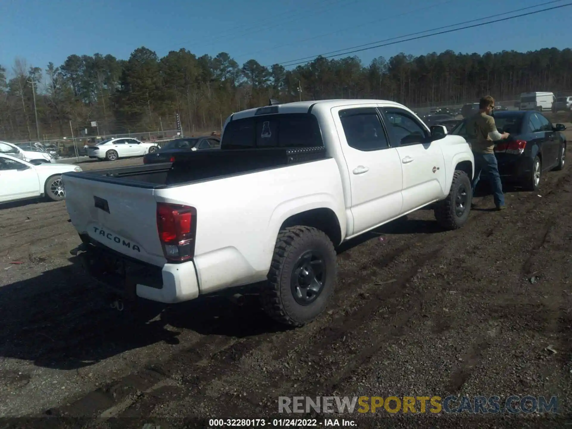 4 Photograph of a damaged car 3TYAX5GN1MT017881 TOYOTA TACOMA 2WD 2021