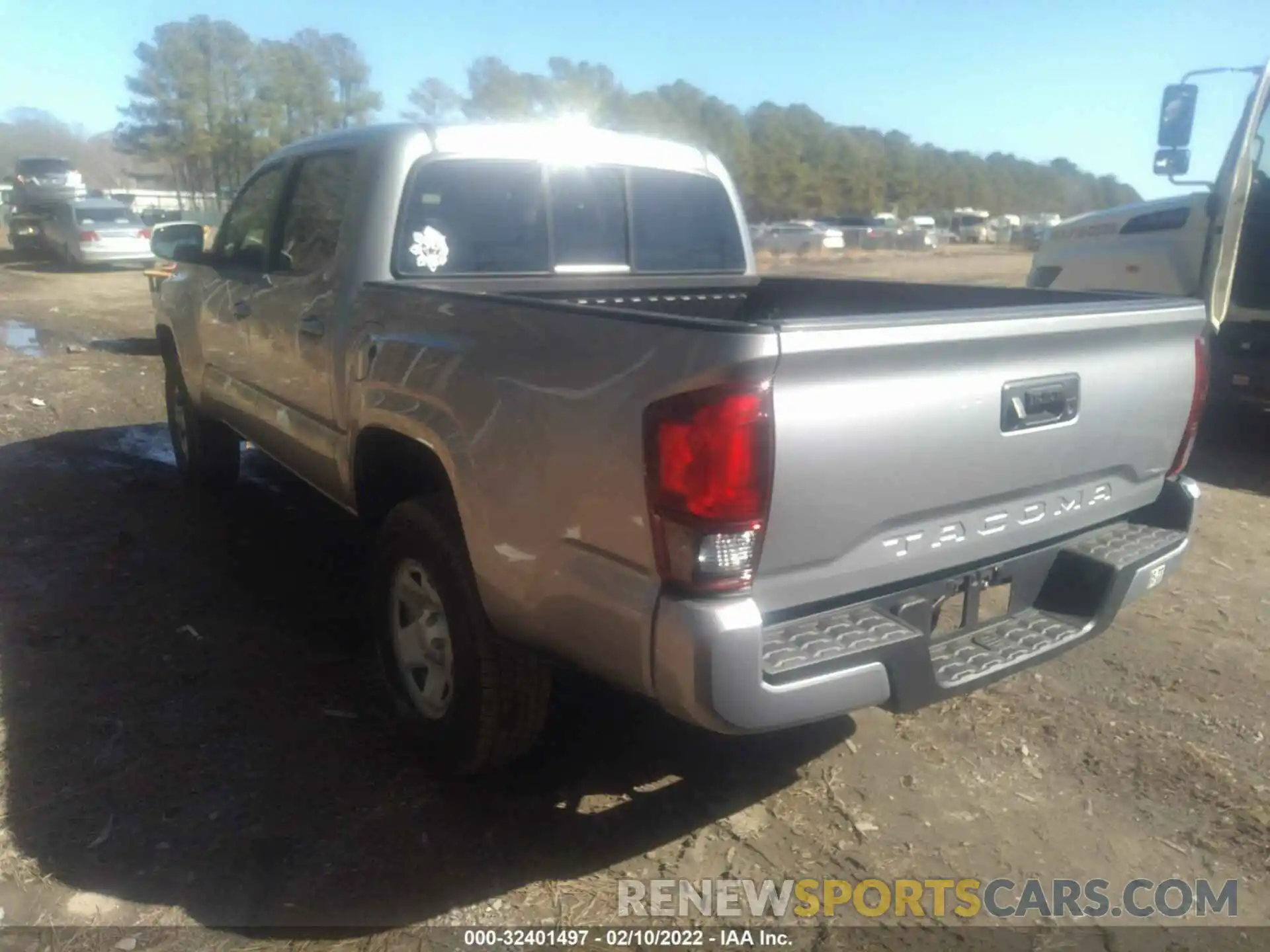 3 Photograph of a damaged car 3TYAX5GN1MT018058 TOYOTA TACOMA 2WD 2021