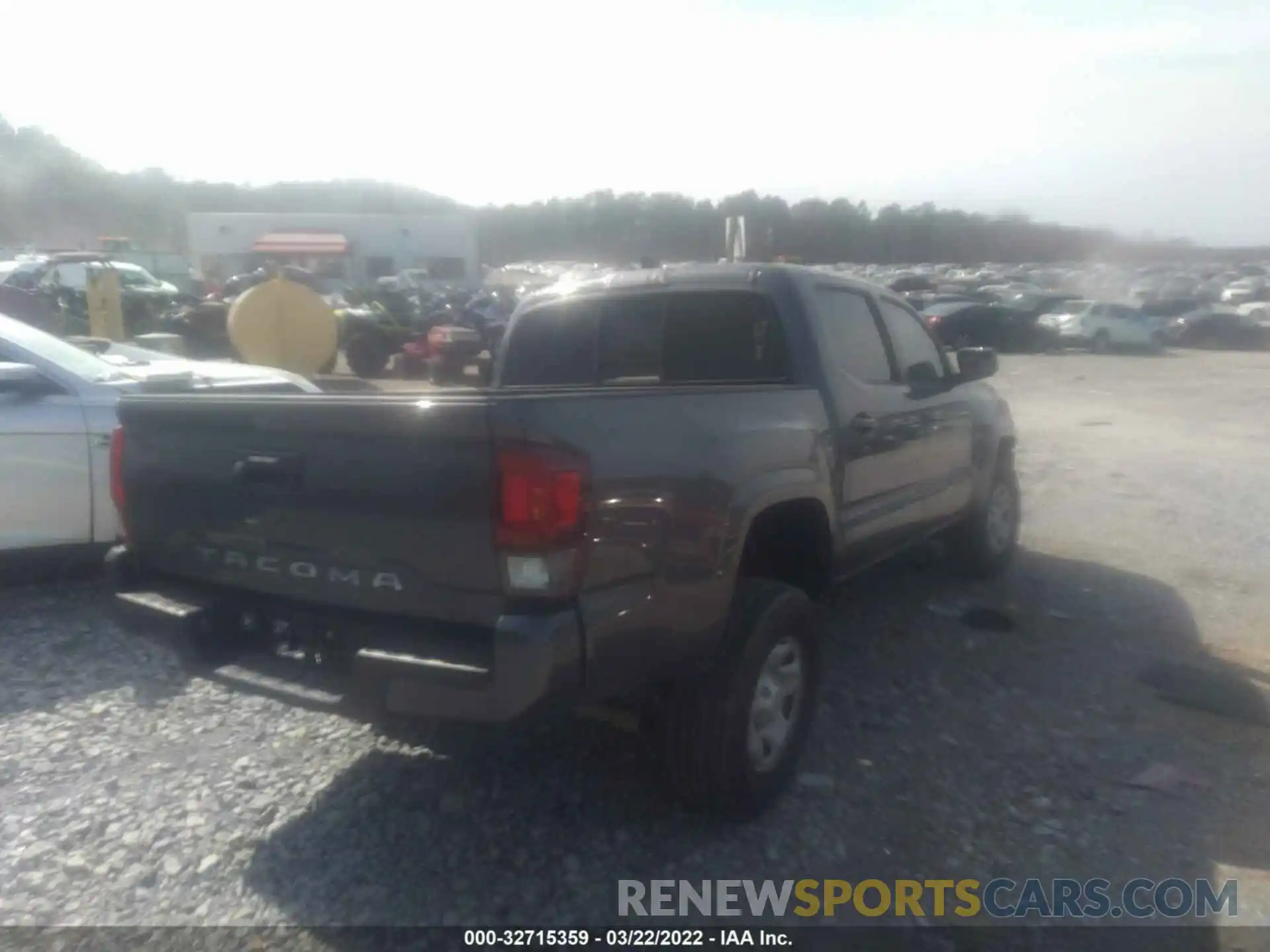 4 Photograph of a damaged car 3TYAX5GN2MT020904 TOYOTA TACOMA 2WD 2021