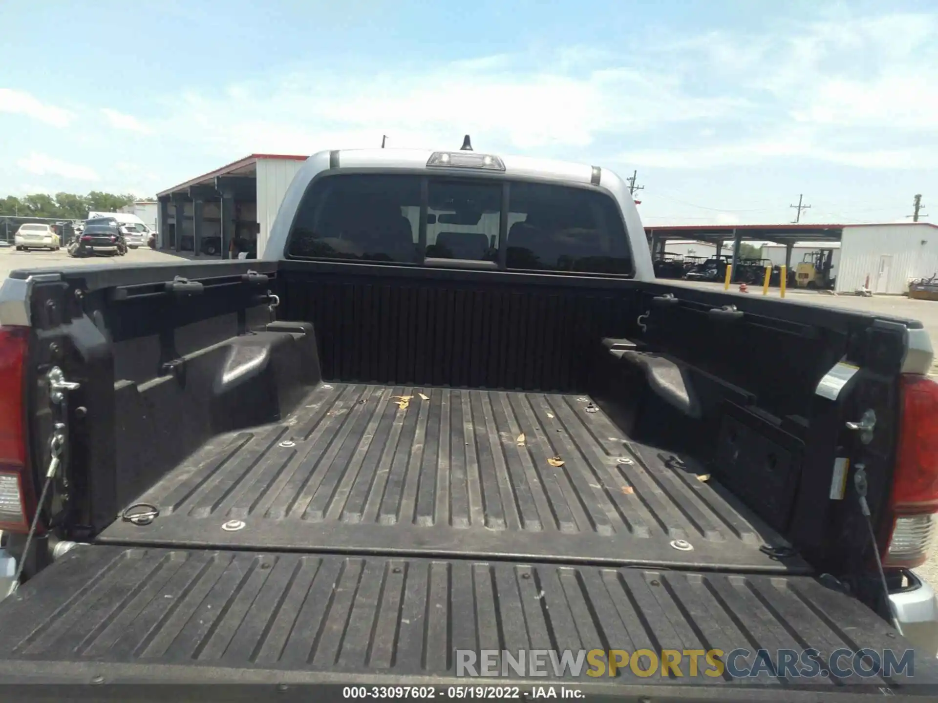 8 Photograph of a damaged car 3TYAX5GN3MT016084 TOYOTA TACOMA 2WD 2021