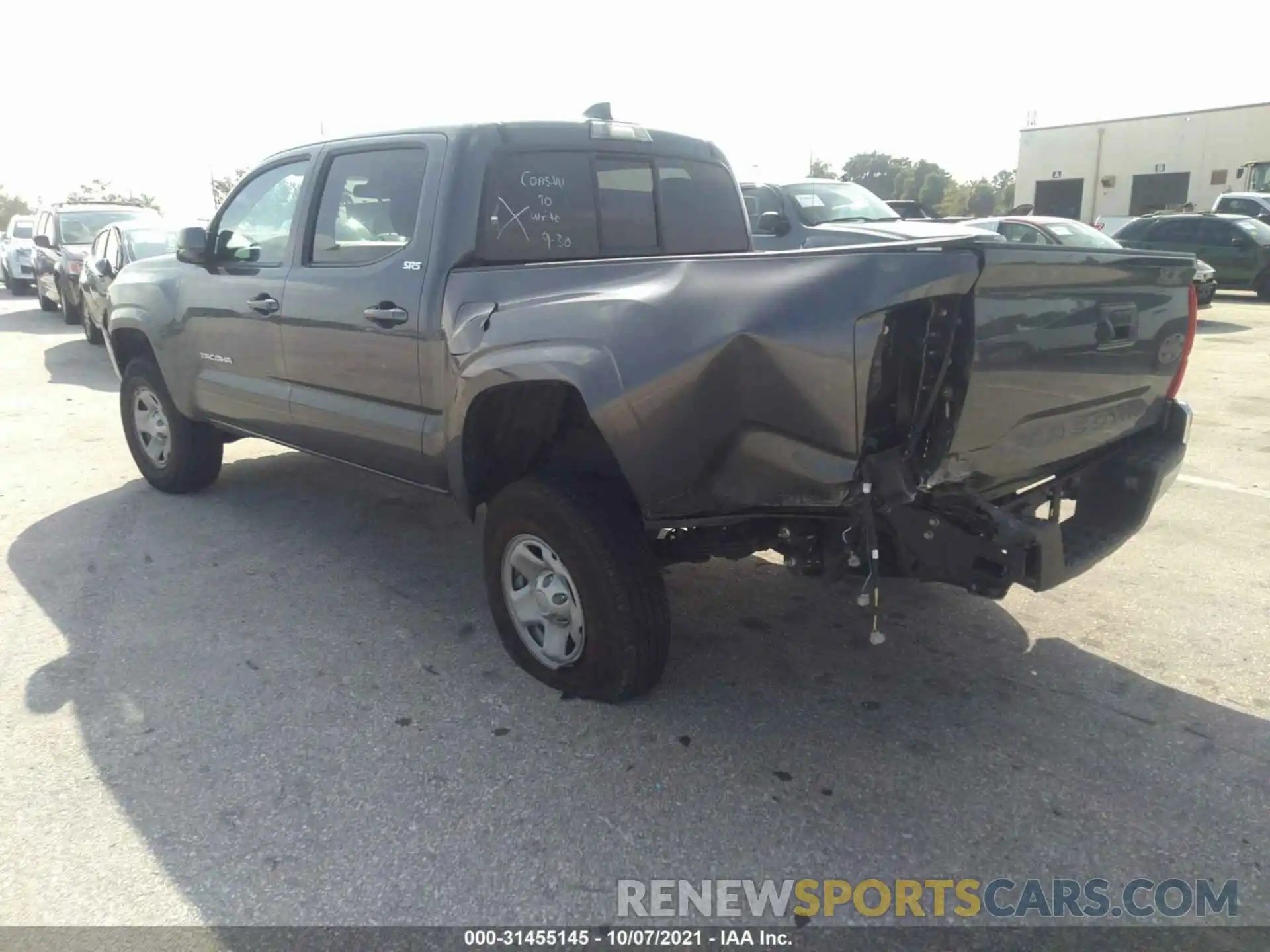 3 Фотография поврежденного автомобиля 3TYAX5GN4MT016059 TOYOTA TACOMA 2WD 2021