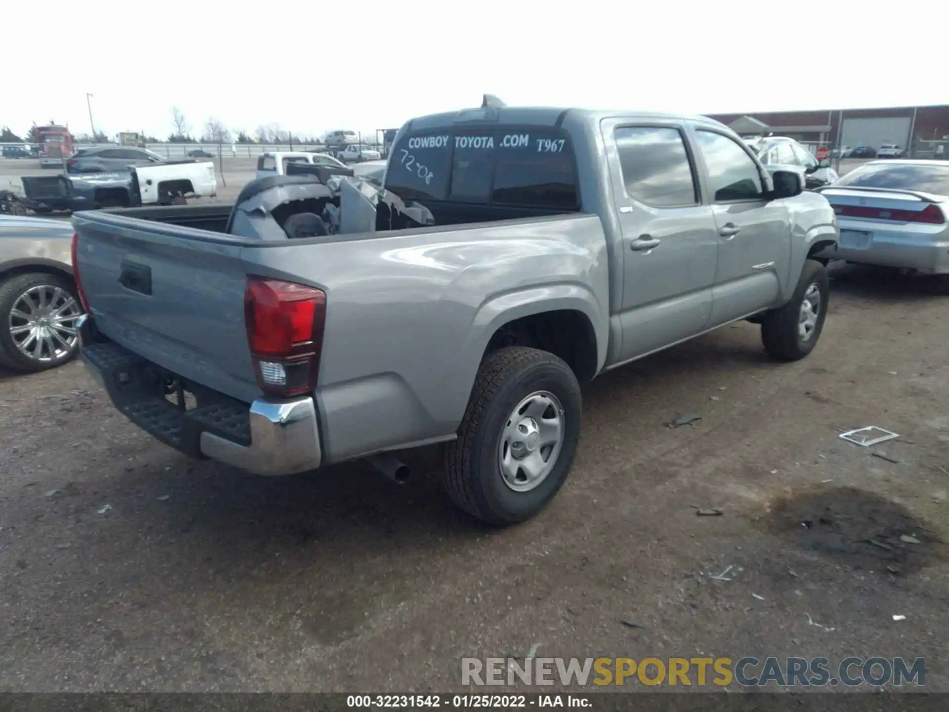 4 Фотография поврежденного автомобиля 3TYAX5GN5MT015650 TOYOTA TACOMA 2WD 2021