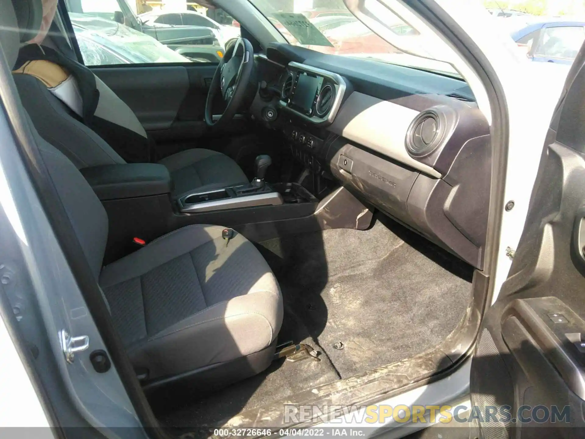 5 Photograph of a damaged car 3TYAX5GN5MT024686 TOYOTA TACOMA 2WD 2021