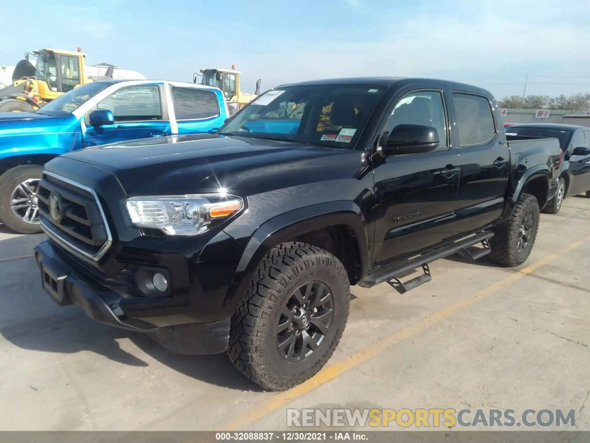 2 Photograph of a damaged car 3TYAX5GN6MT013308 TOYOTA TACOMA 2WD 2021