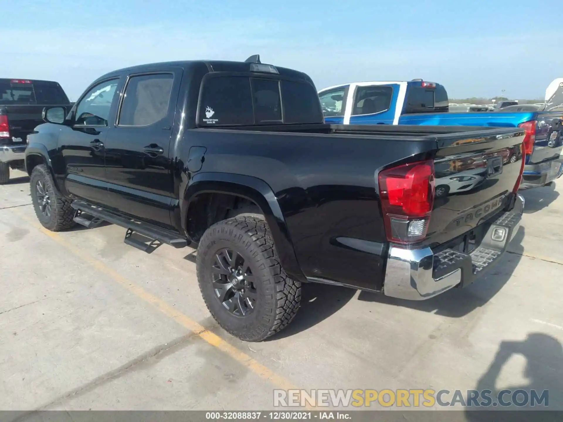 3 Photograph of a damaged car 3TYAX5GN6MT013308 TOYOTA TACOMA 2WD 2021