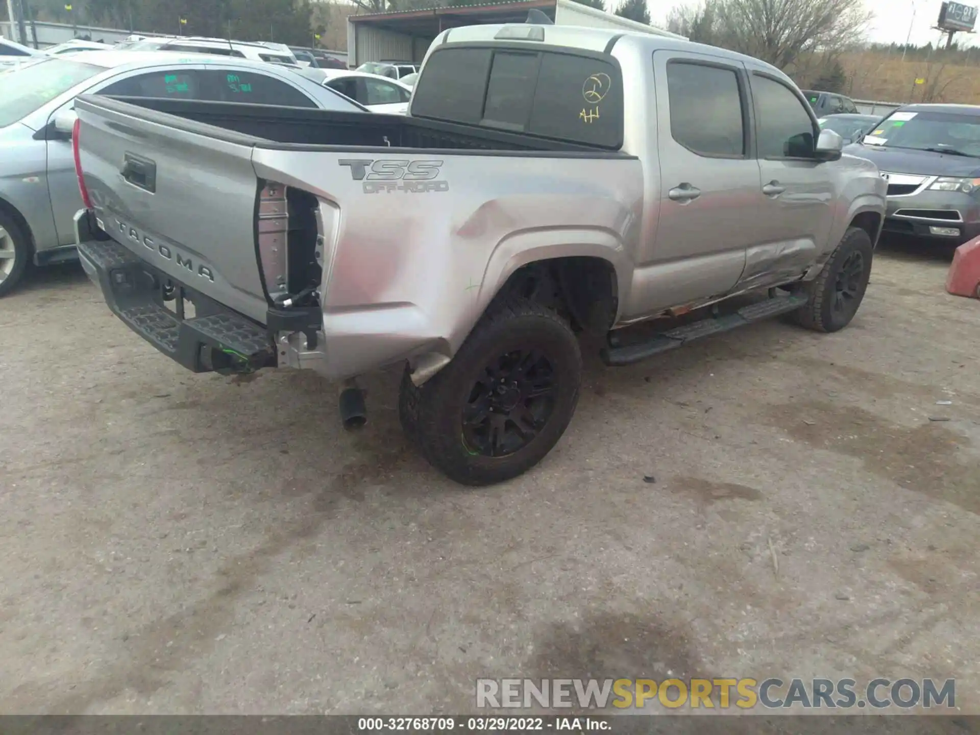 4 Фотография поврежденного автомобиля 3TYAX5GN6MT015141 TOYOTA TACOMA 2WD 2021