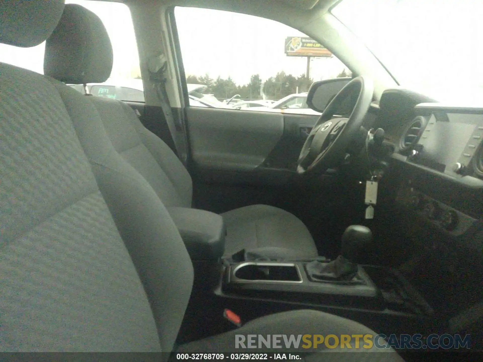 5 Photograph of a damaged car 3TYAX5GN6MT015141 TOYOTA TACOMA 2WD 2021