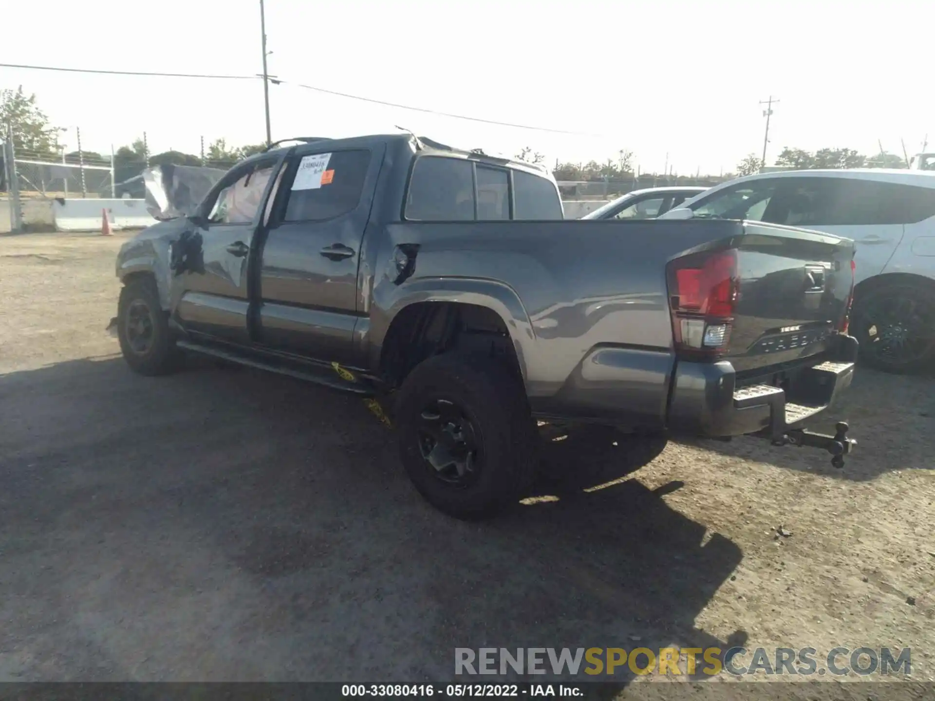 3 Фотография поврежденного автомобиля 3TYAX5GN6MT016306 TOYOTA TACOMA 2WD 2021