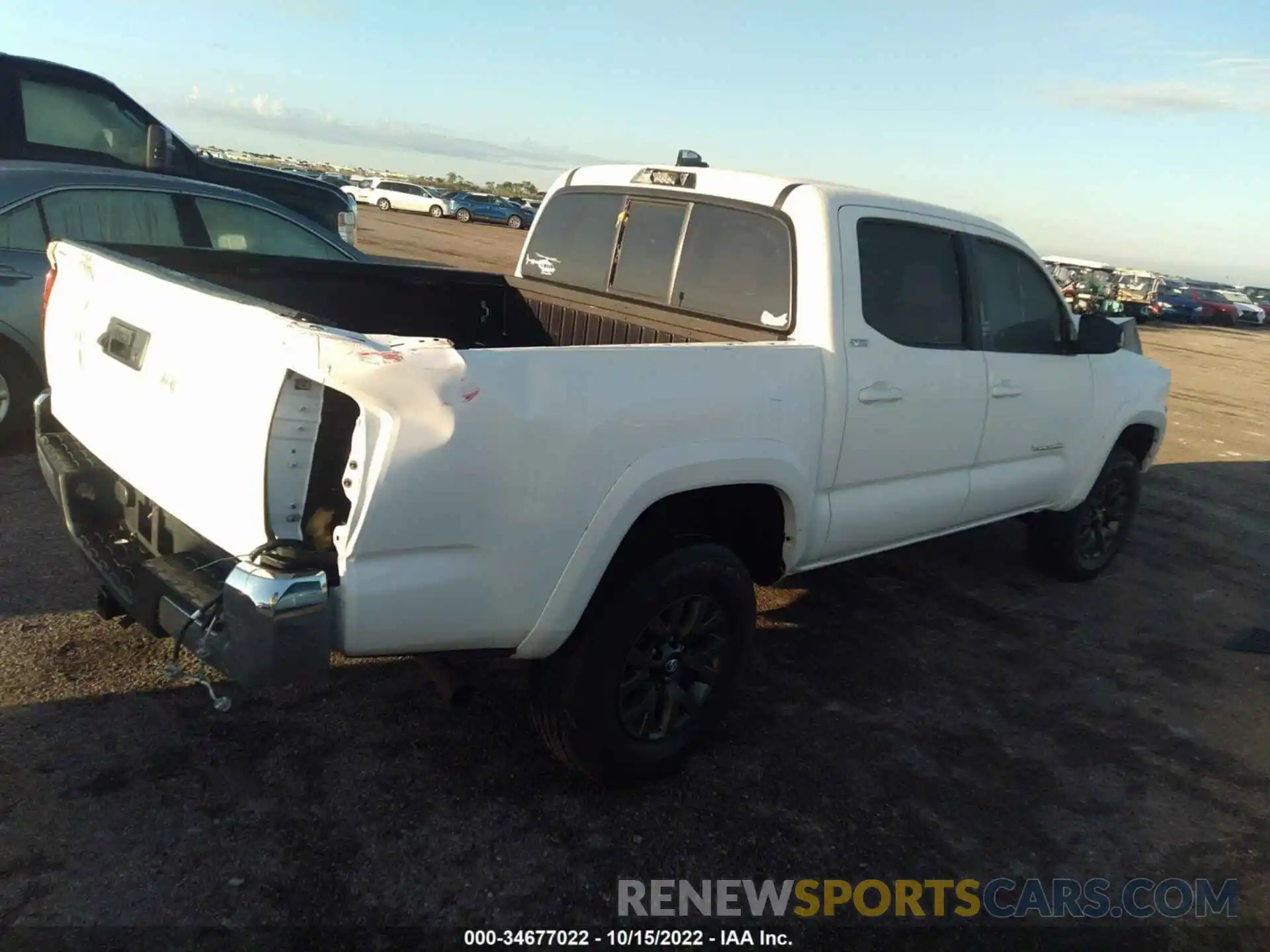 4 Photograph of a damaged car 3TYAX5GN6MT016452 TOYOTA TACOMA 2WD 2021