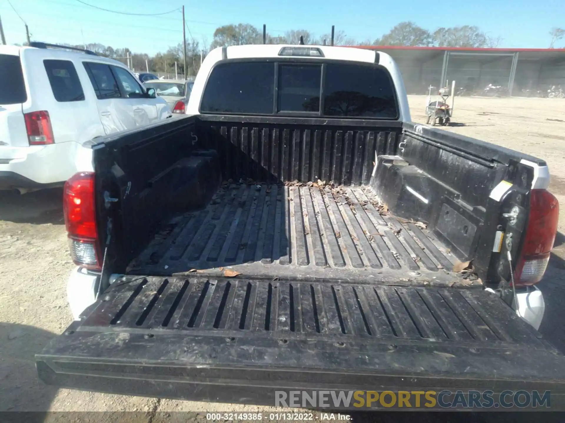 8 Photograph of a damaged car 3TYAX5GN7MT018386 TOYOTA TACOMA 2WD 2021