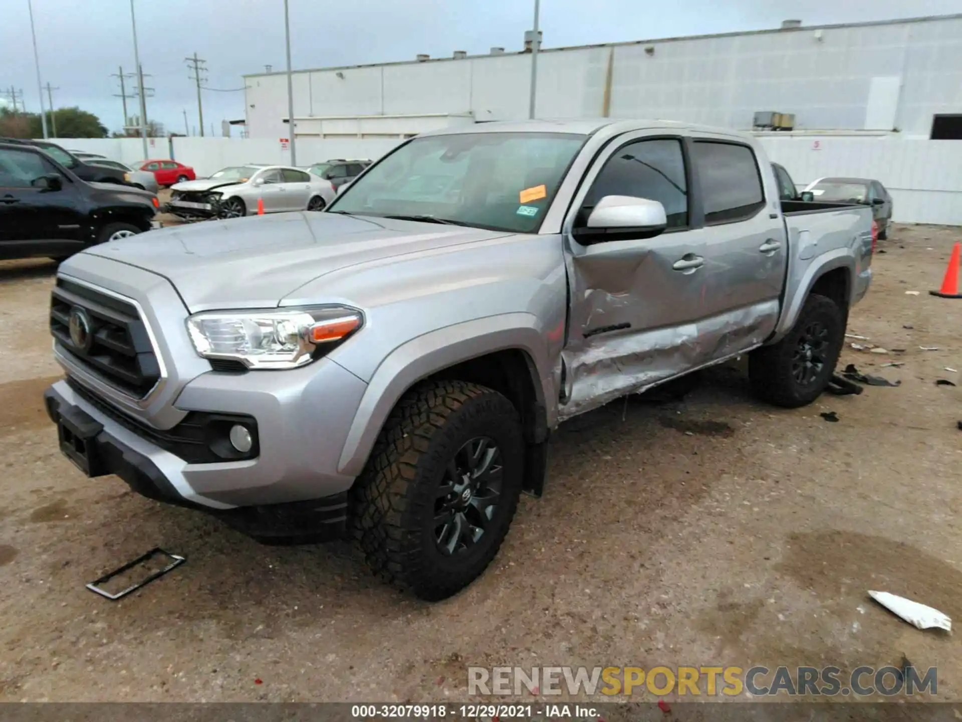 2 Фотография поврежденного автомобиля 3TYAX5GN7MT029808 TOYOTA TACOMA 2WD 2021