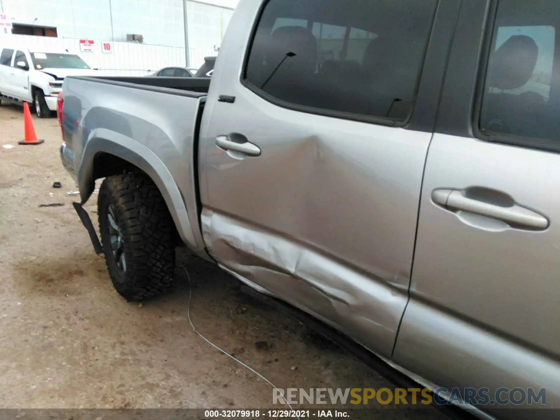 6 Photograph of a damaged car 3TYAX5GN7MT029808 TOYOTA TACOMA 2WD 2021