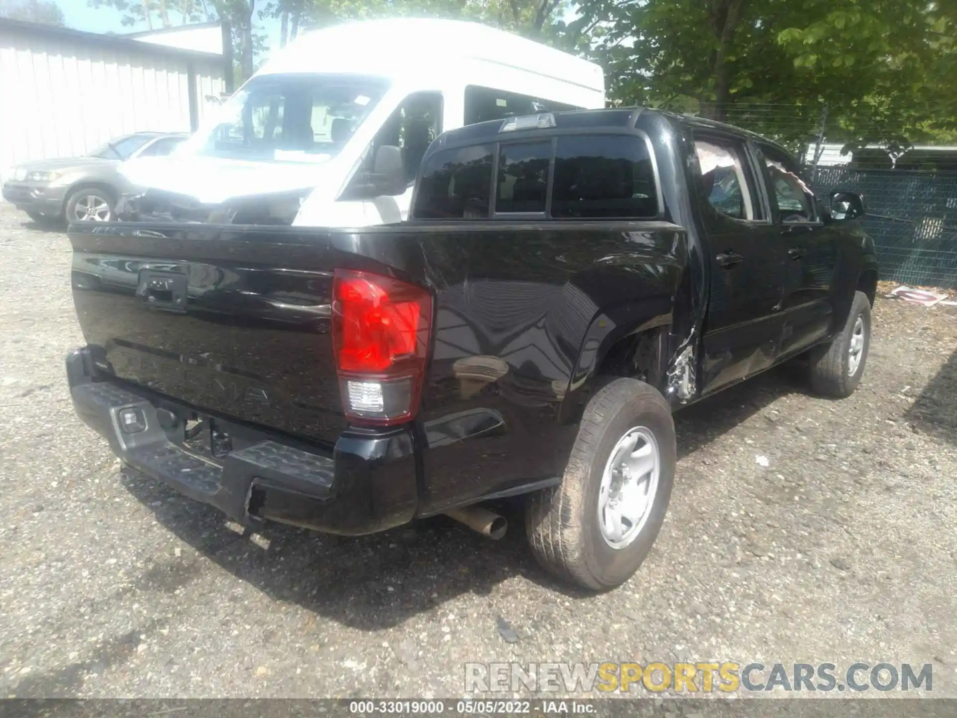 4 Photograph of a damaged car 3TYAX5GN8MT010068 TOYOTA TACOMA 2WD 2021