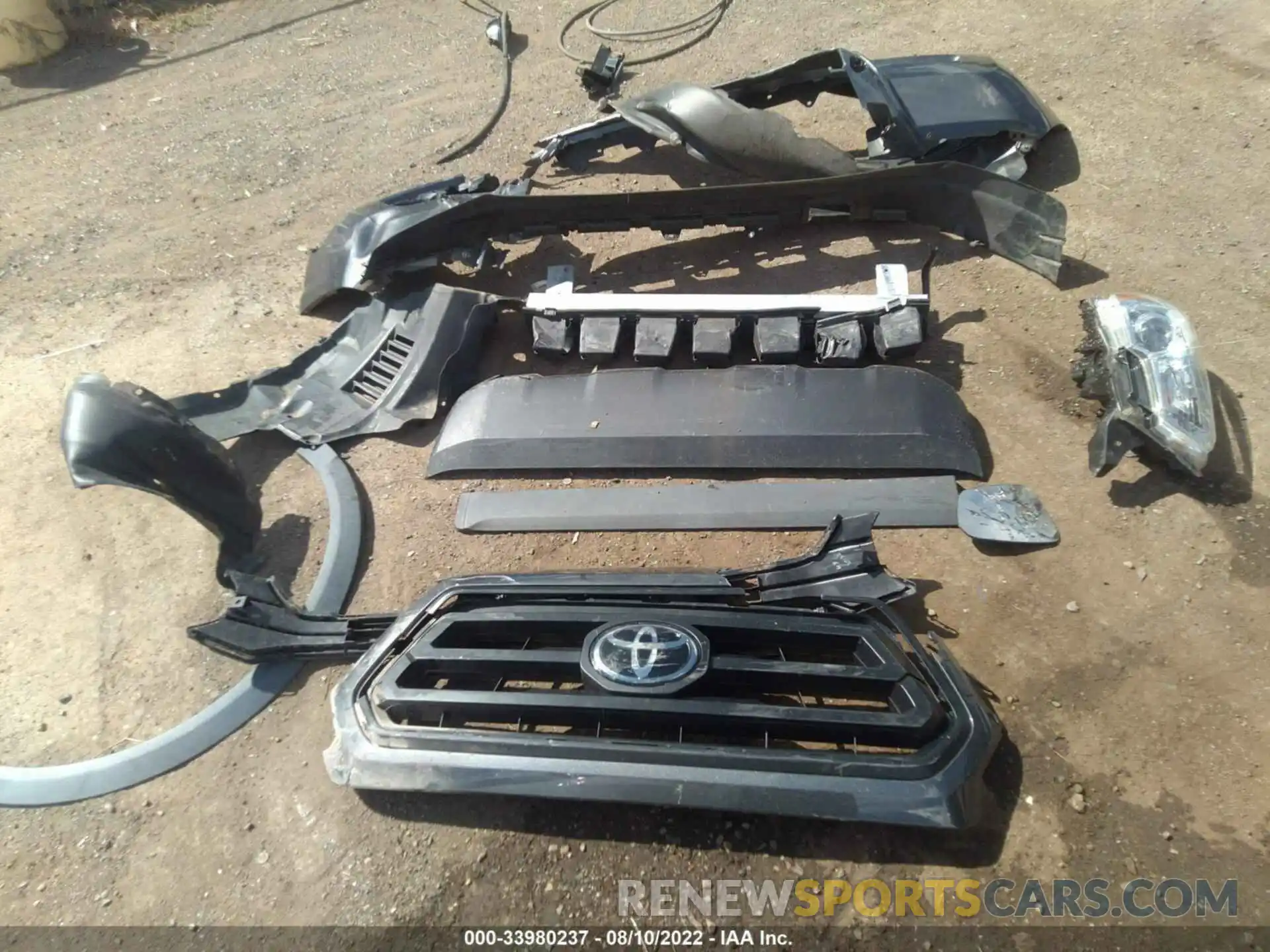 12 Photograph of a damaged car 3TYAX5GN8MT030482 TOYOTA TACOMA 2WD 2021