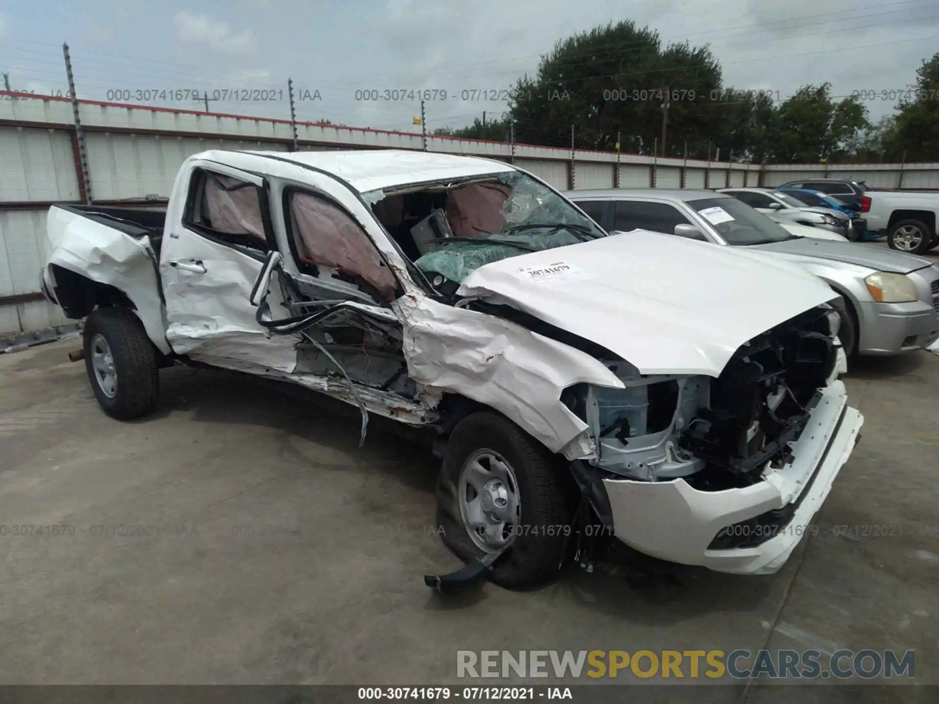 1 Photograph of a damaged car 3TYAX5GN9MT017675 TOYOTA TACOMA 2WD 2021