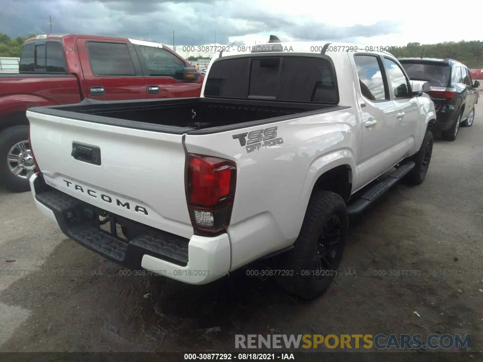 4 Фотография поврежденного автомобиля 3TYAX5GN9MT018079 TOYOTA TACOMA 2WD 2021