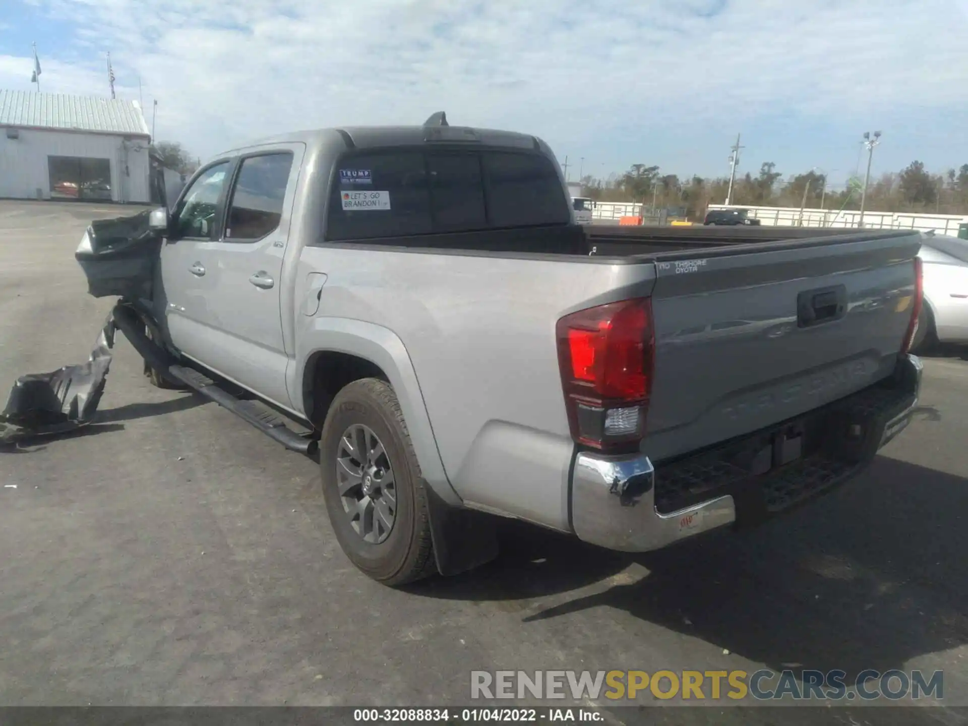 3 Photograph of a damaged car 3TYAX5GNXMT013635 TOYOTA TACOMA 2WD 2021