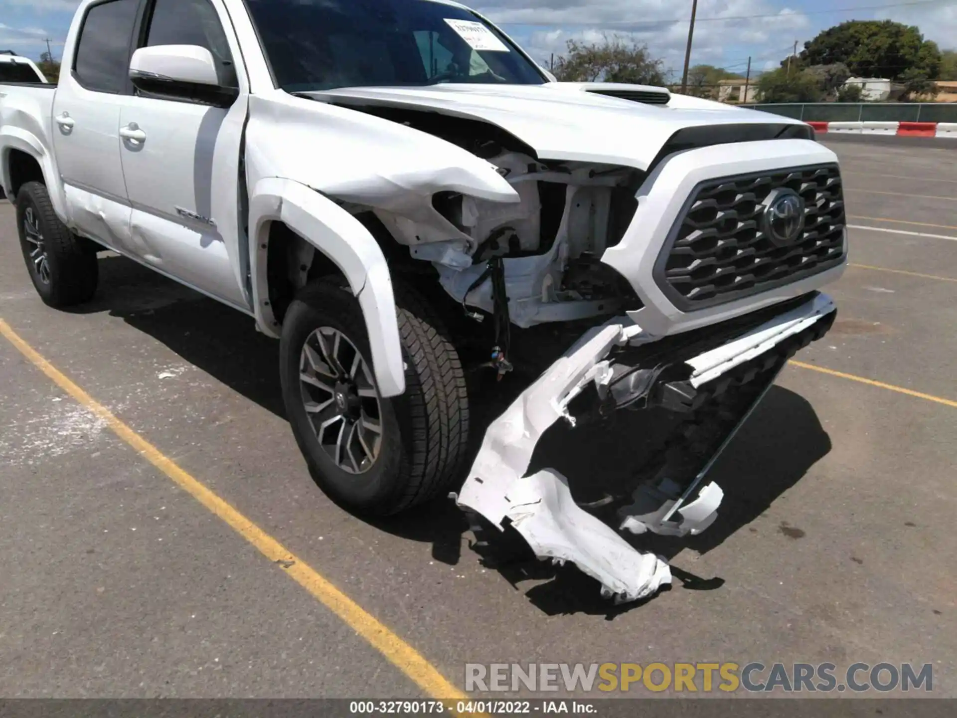 6 Photograph of a damaged car 3TYAZ5CN1MT009585 TOYOTA TACOMA 2WD 2021